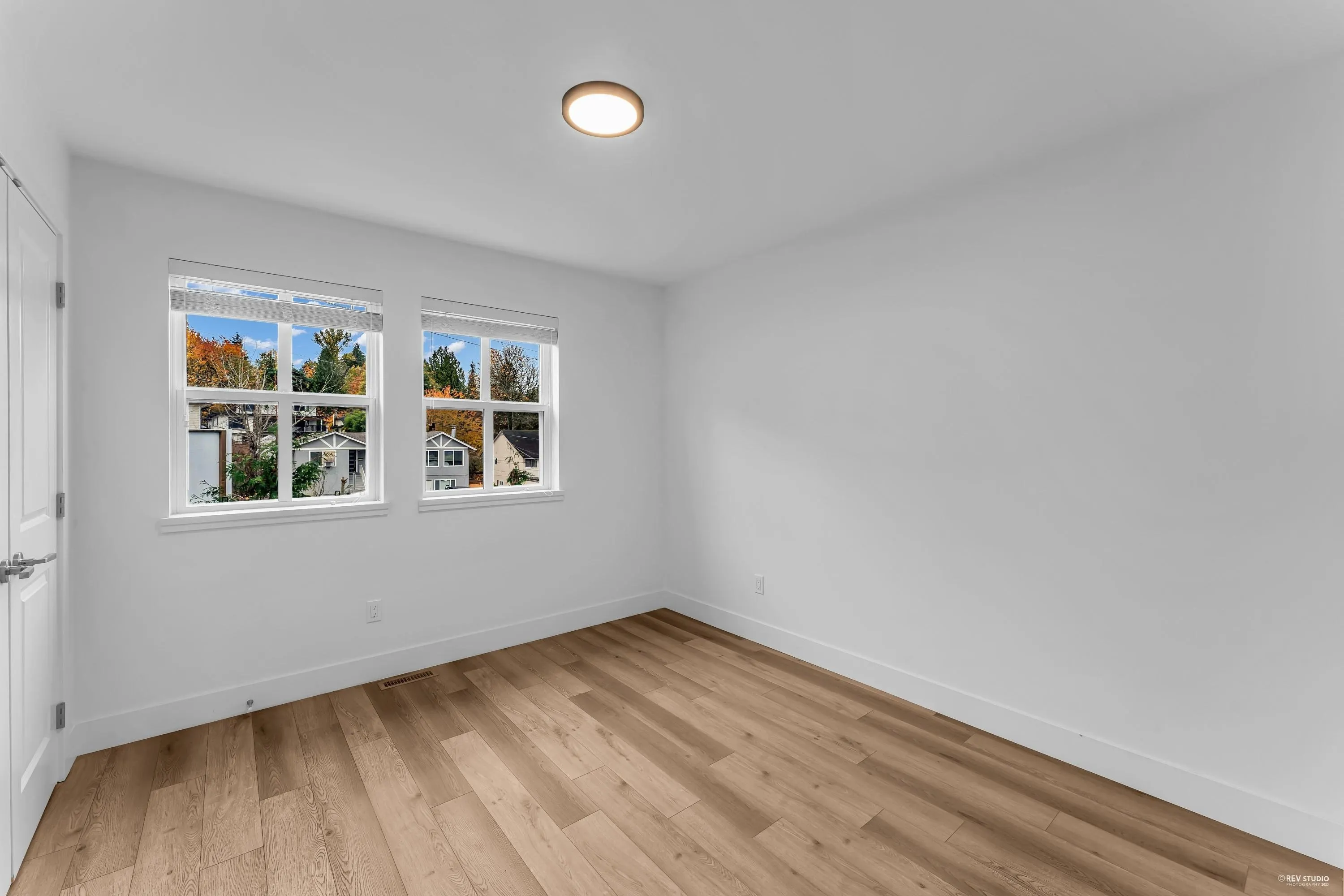 21 10488 124 Street