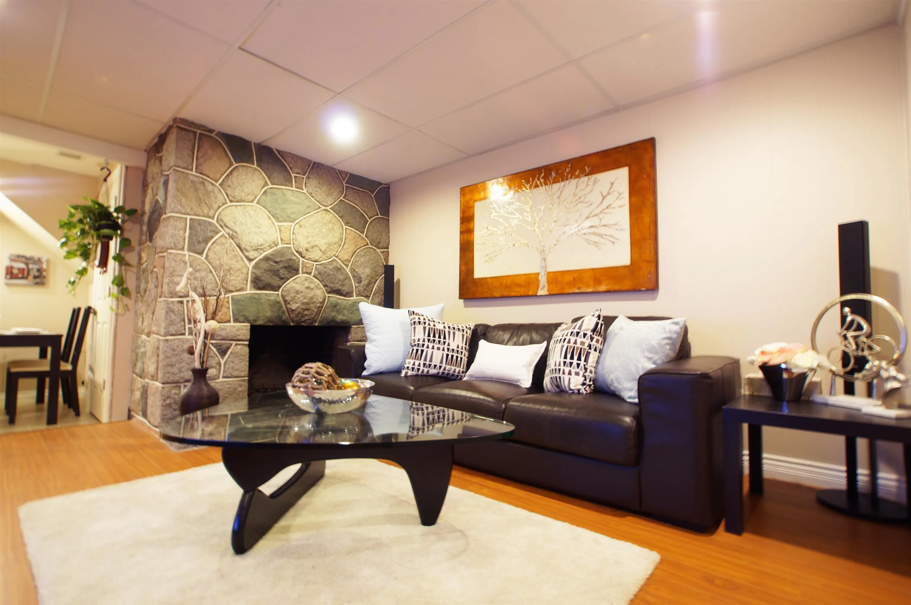 48xx Mckee Place