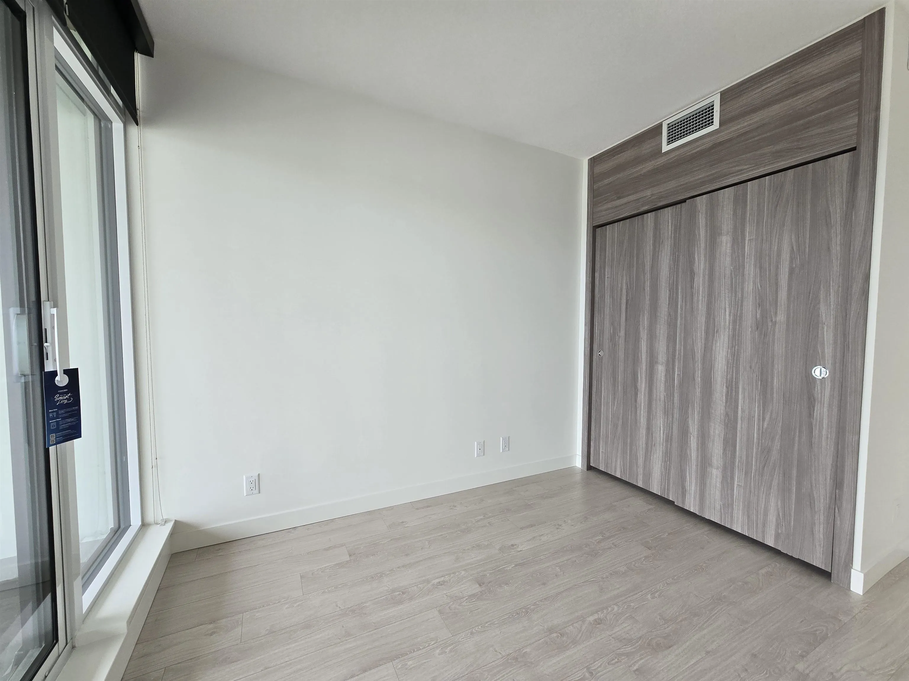 28xx 4890 Lougheed Hwy