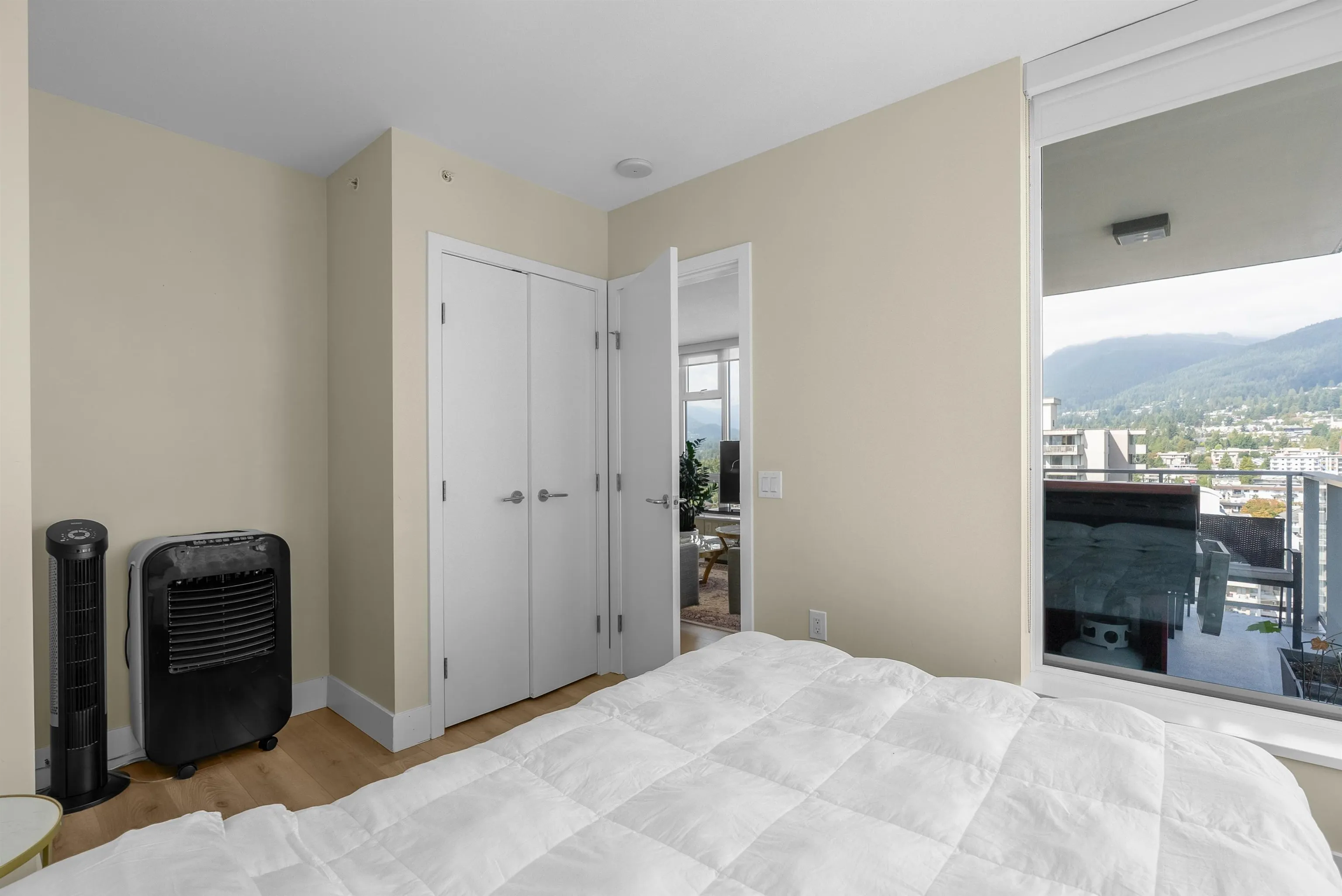 1401 150 W 15th Street