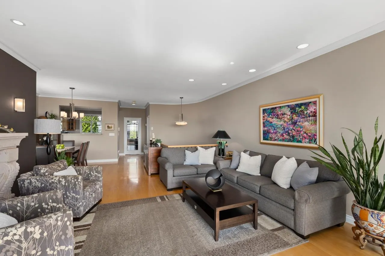 2362 Marine Drive