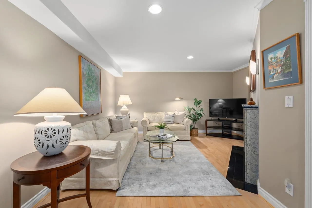 2362 Marine Drive