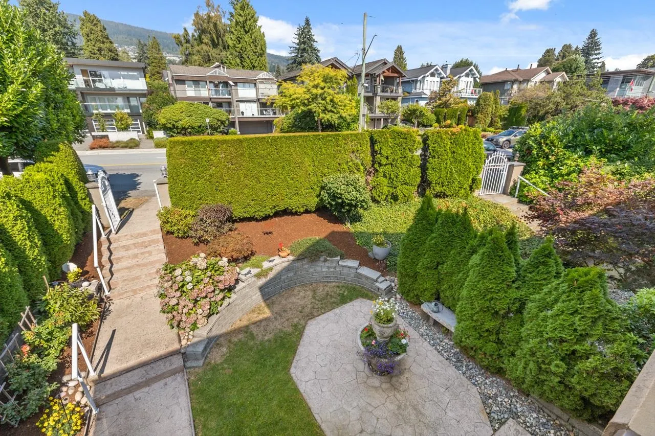 2362 Marine Drive