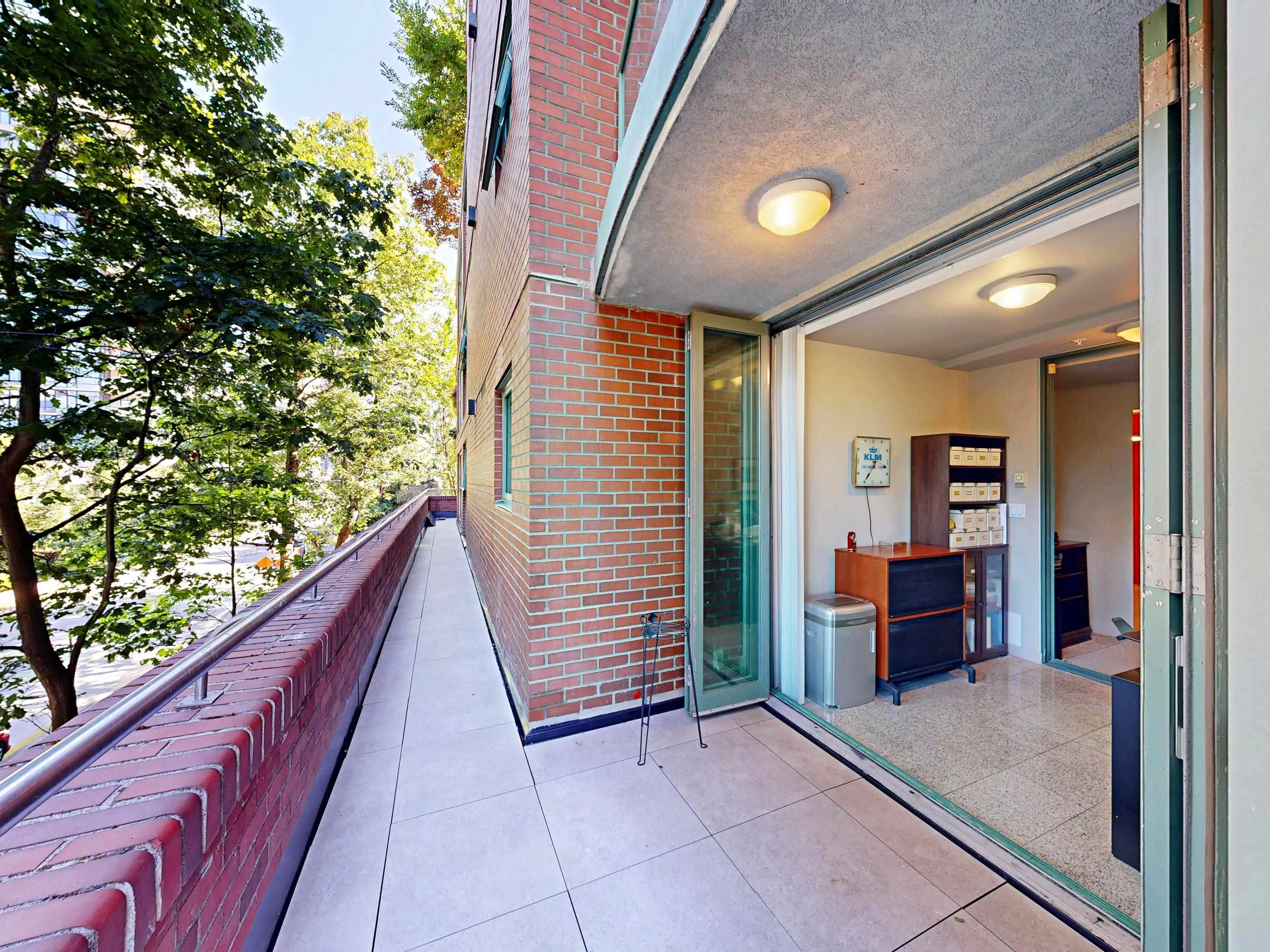 301 1888 Alberni Street