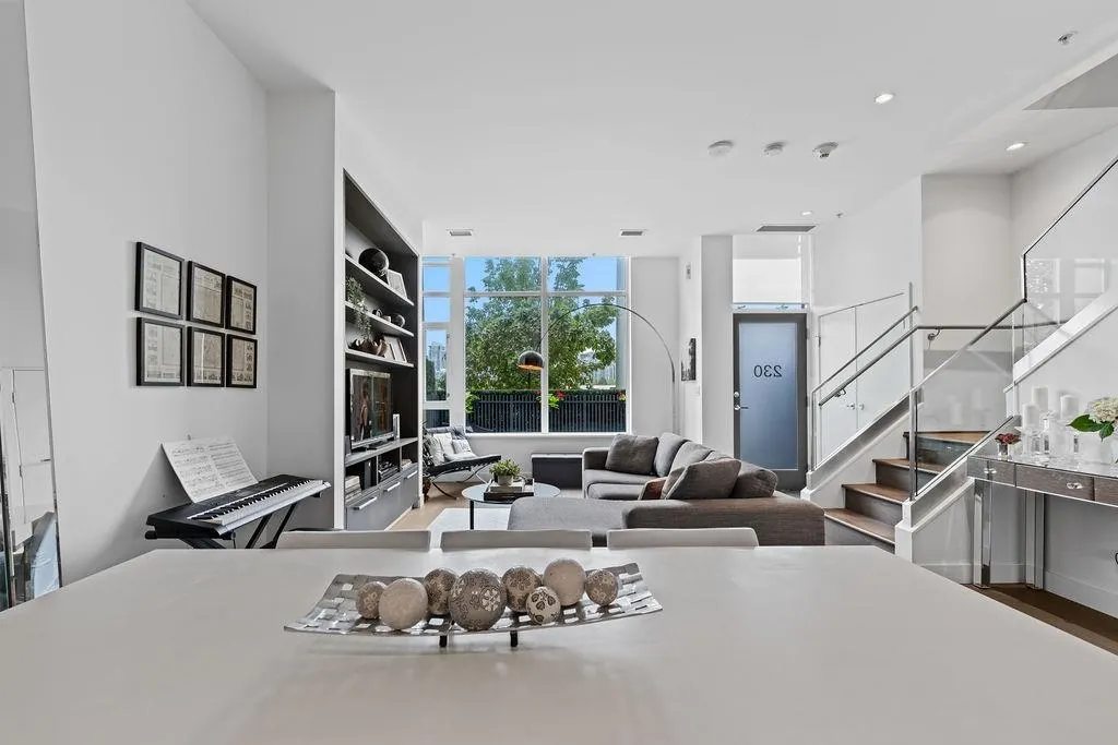 230 W 1 Avenue