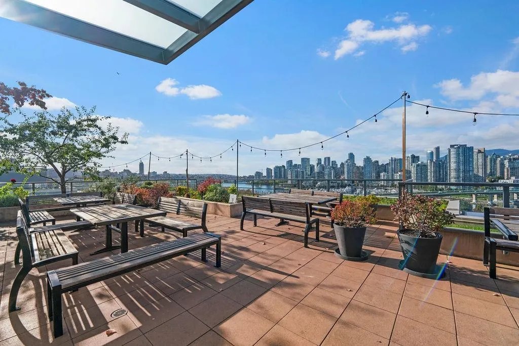 230 W 1 Avenue