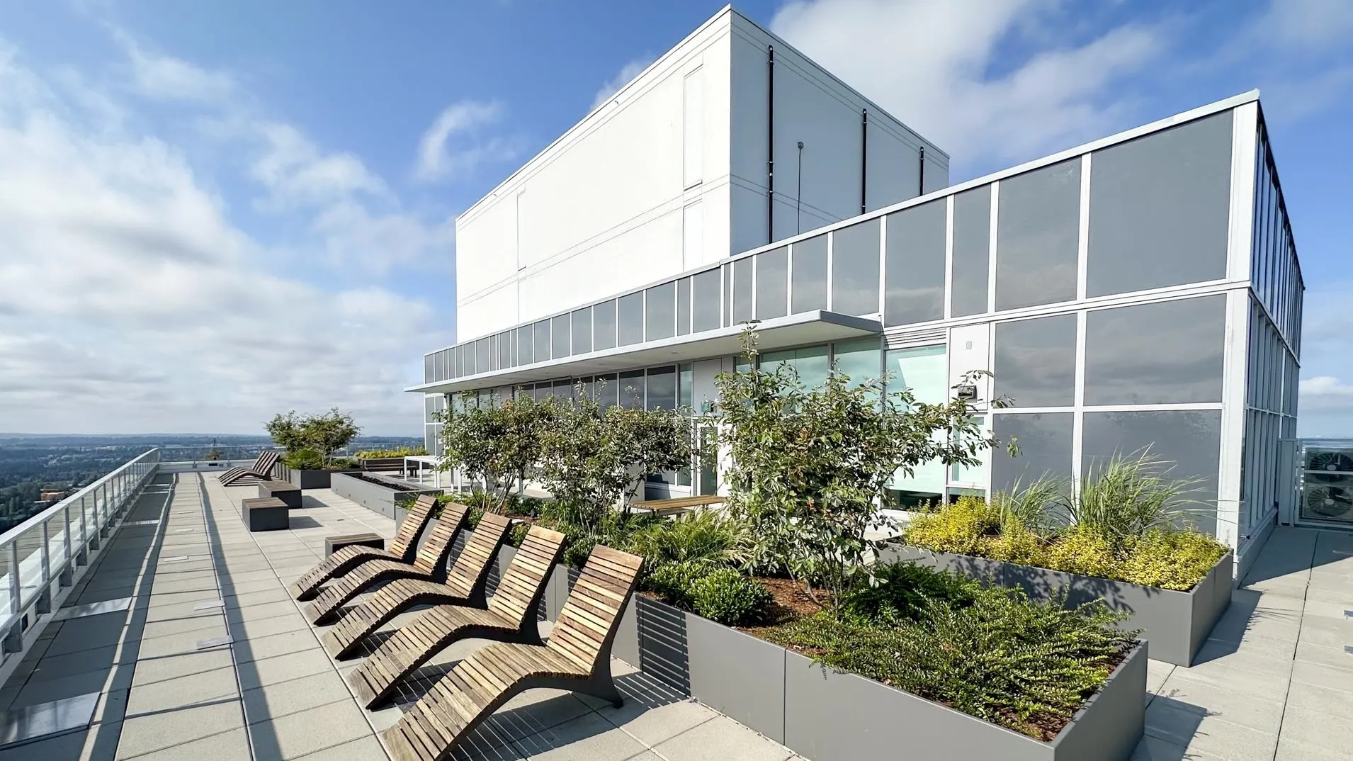 2211 13350 Central Avenue