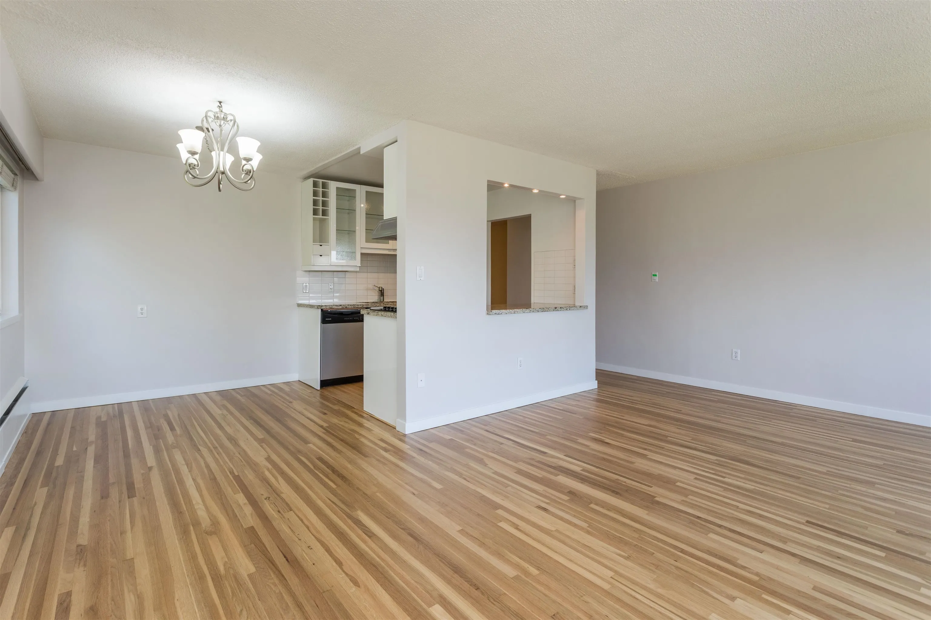 11 1450 Chesterfield Avenue
