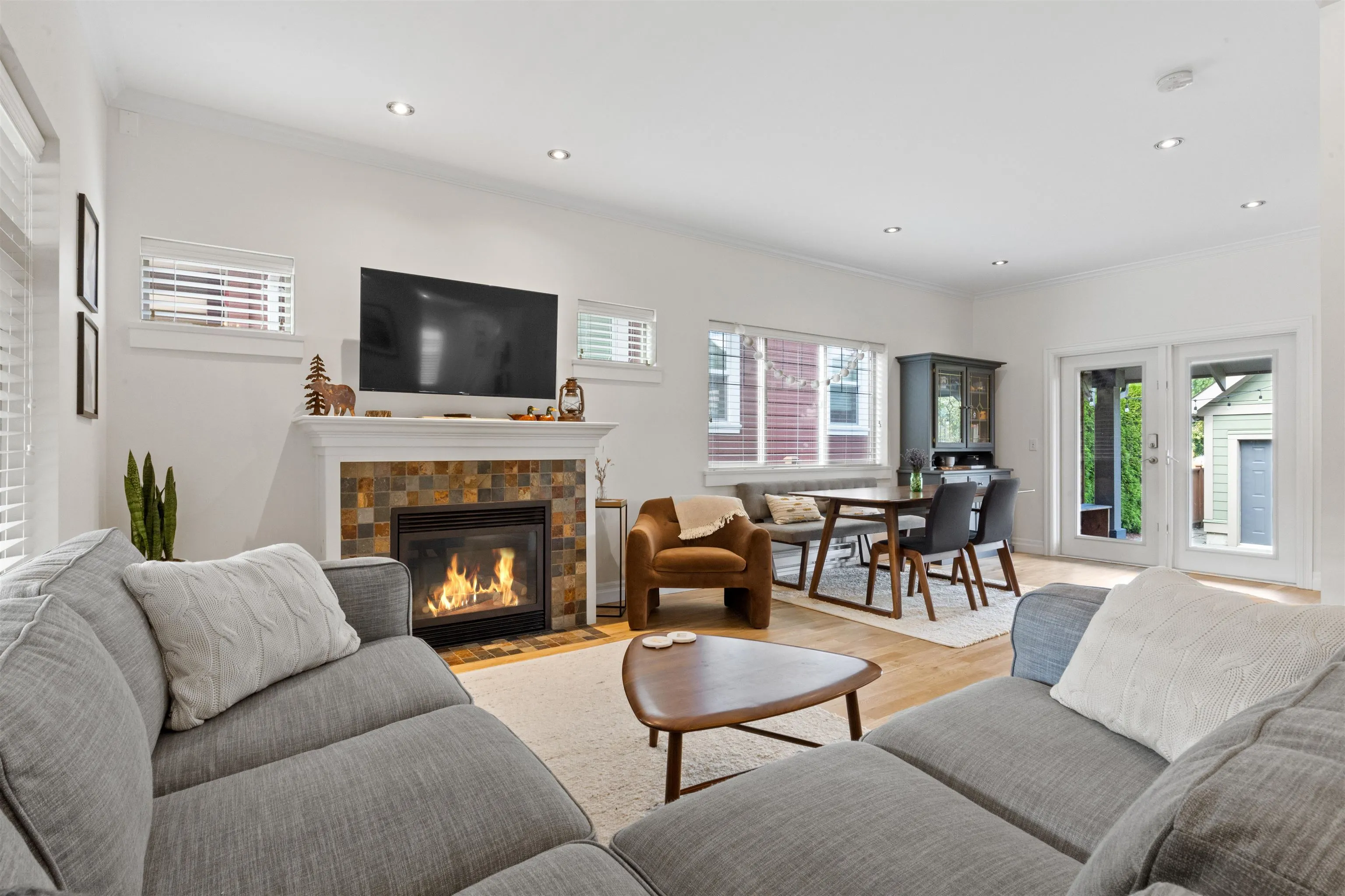 45106 Nicomen Crescent
