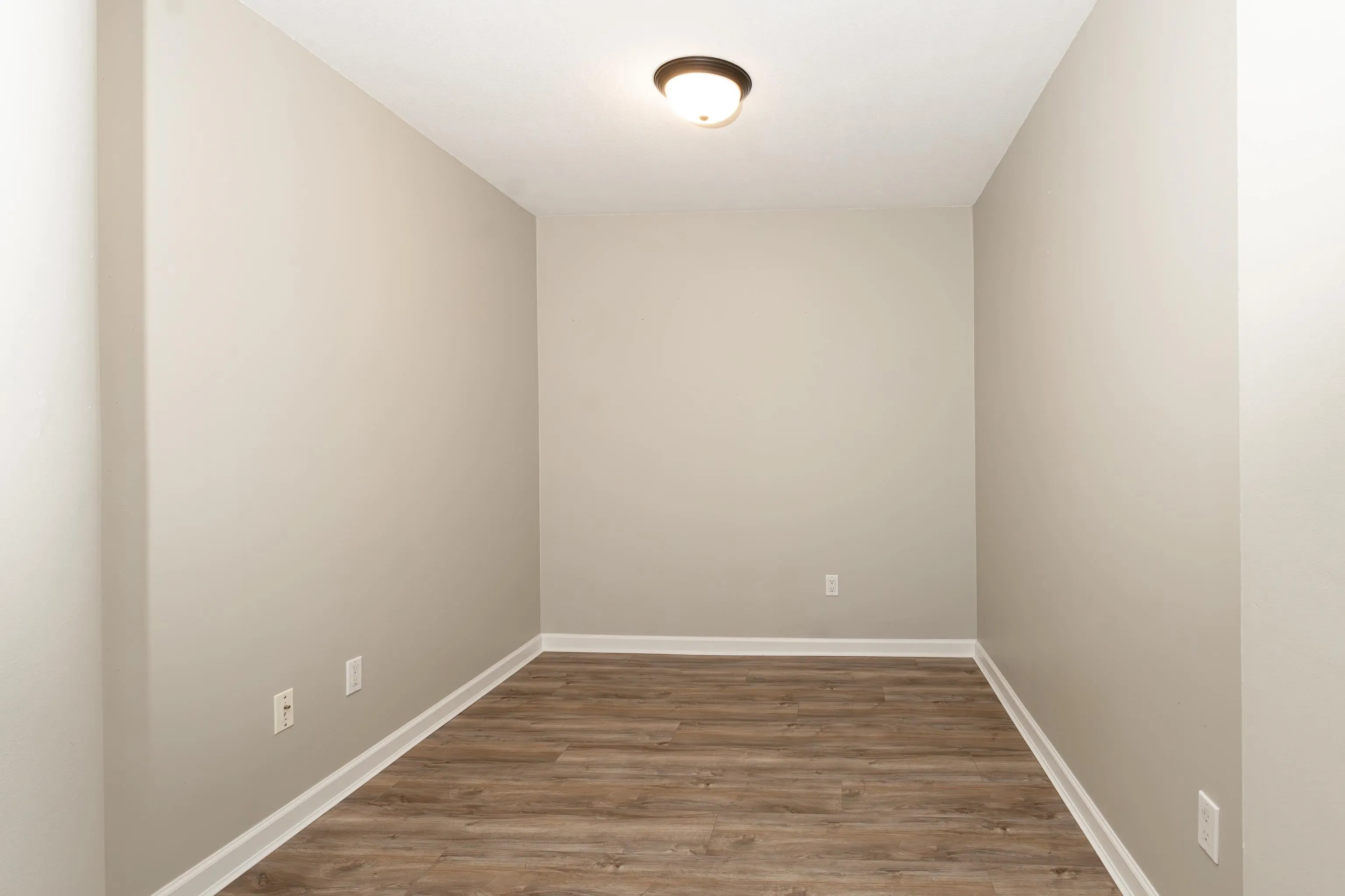 112 1966 Coquitlam Avenue