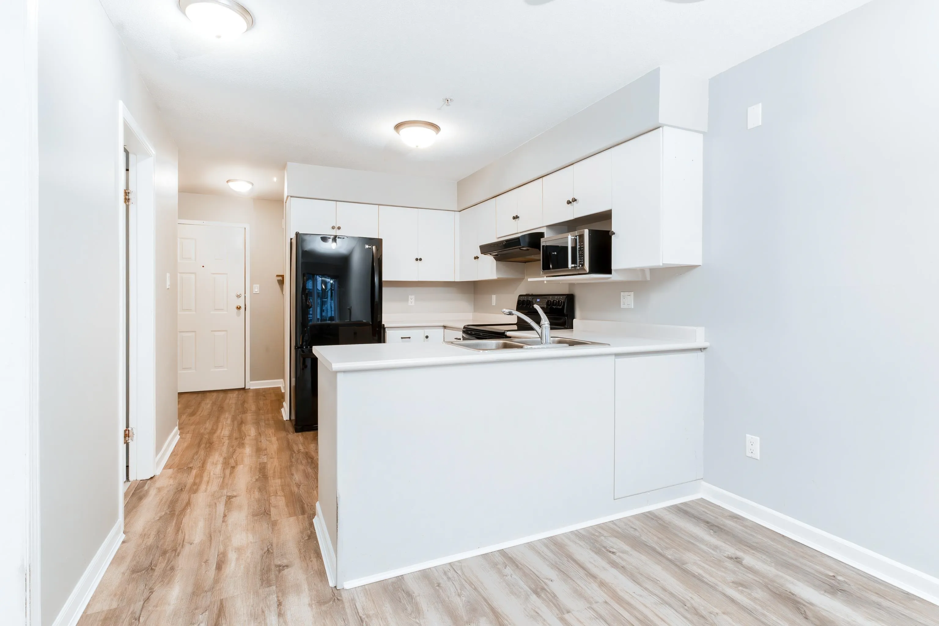 112 1966 Coquitlam Avenue