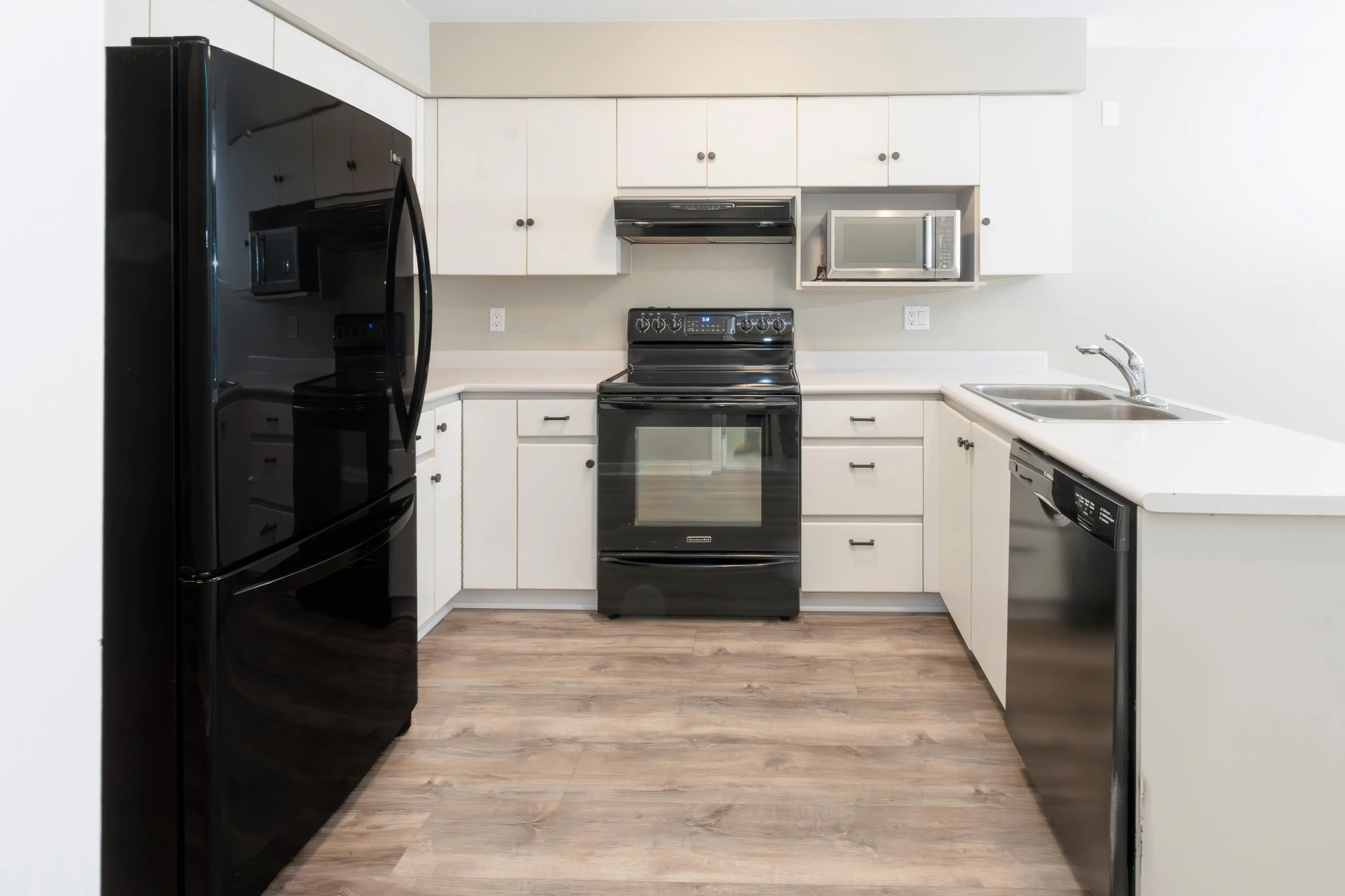 112 1966 Coquitlam Avenue