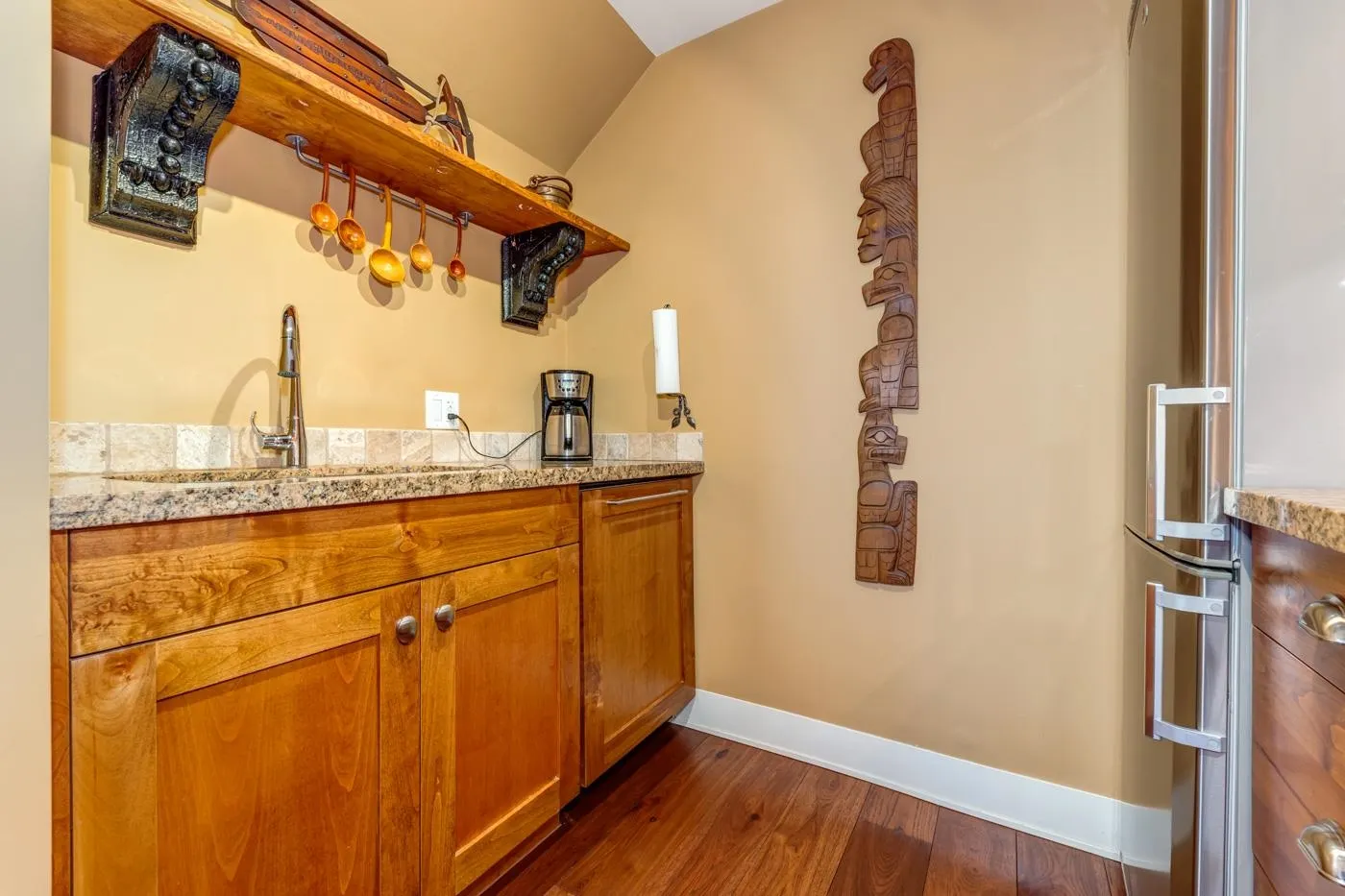 22 4857 Painted Cliff Road