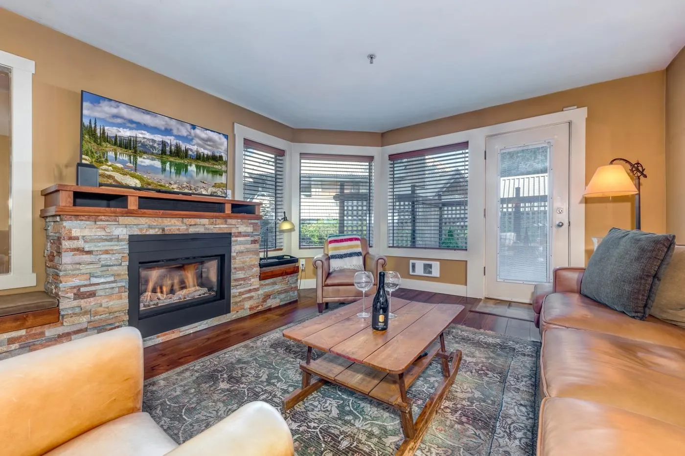 22 4857 Painted Cliff Road