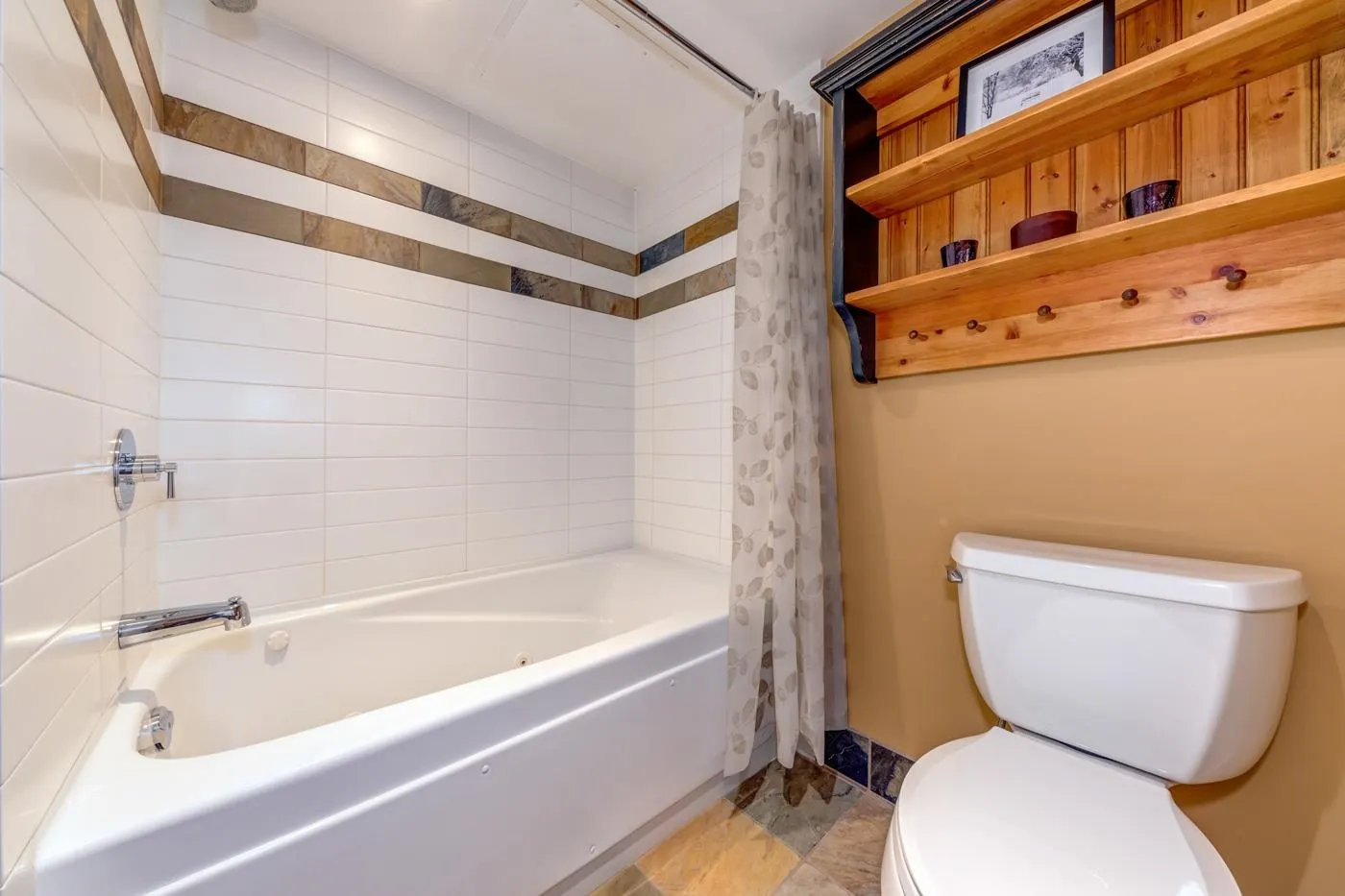 22 4857 Painted Cliff Road