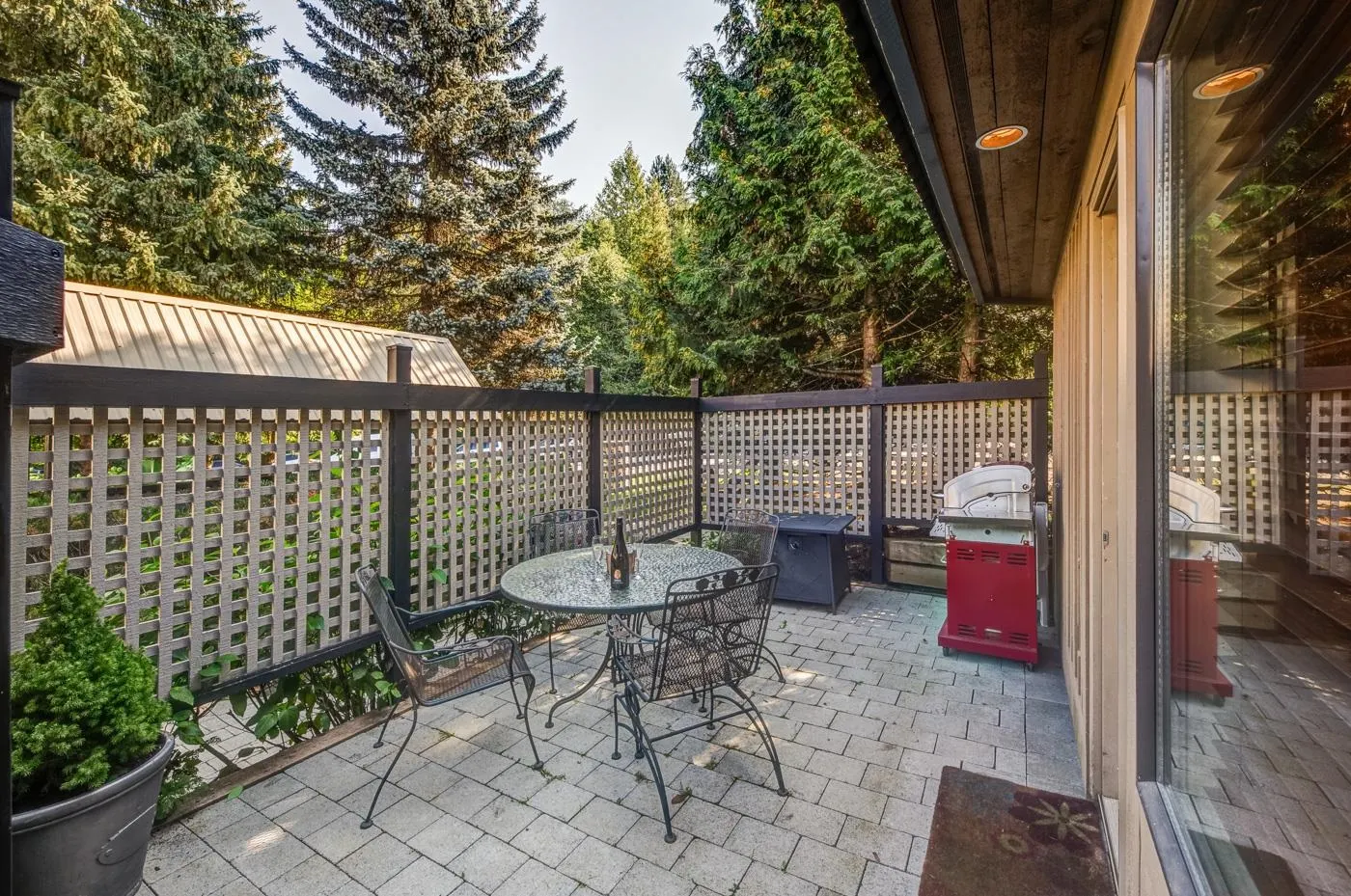 22 4857 Painted Cliff Road