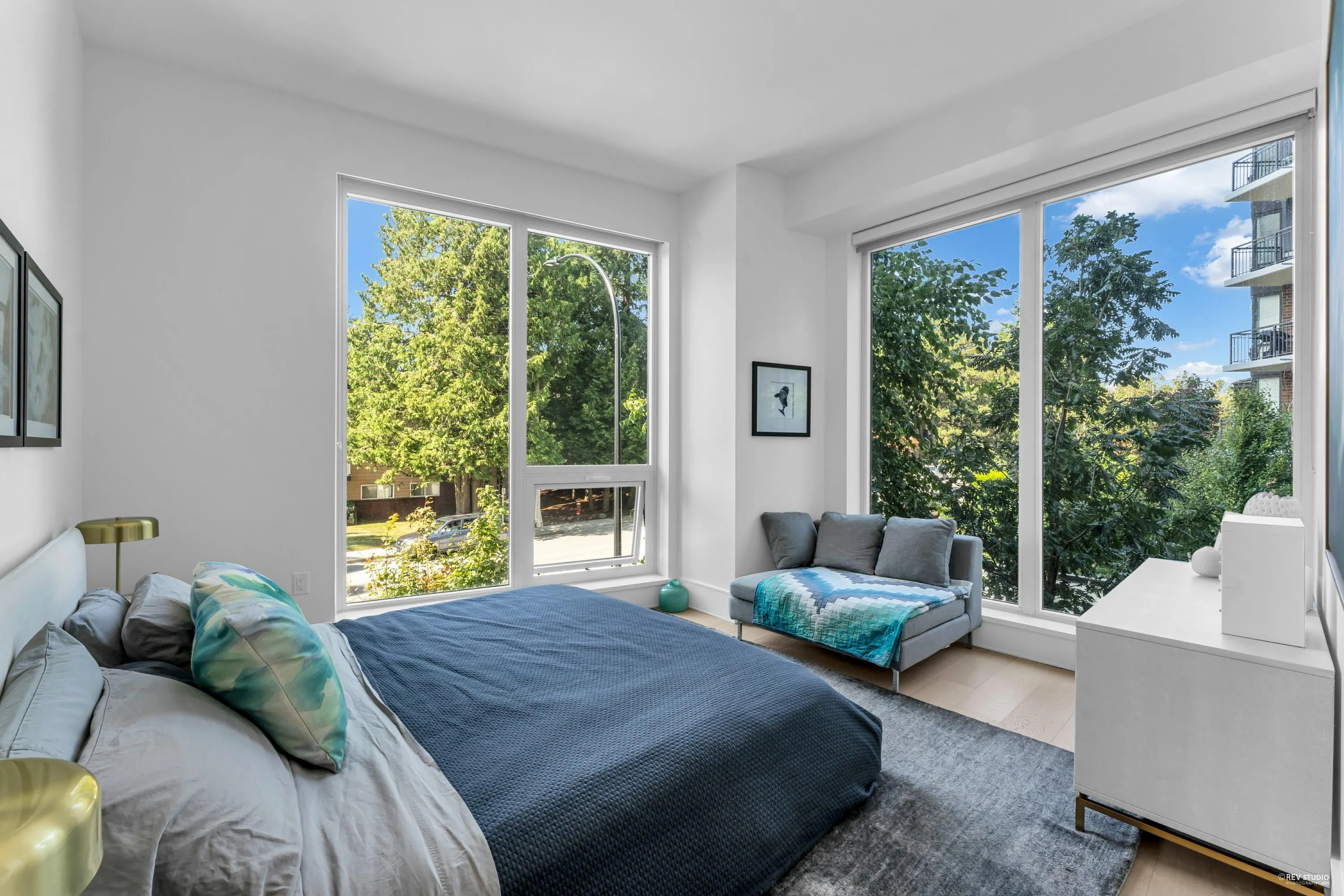 203 1500 Martin Street