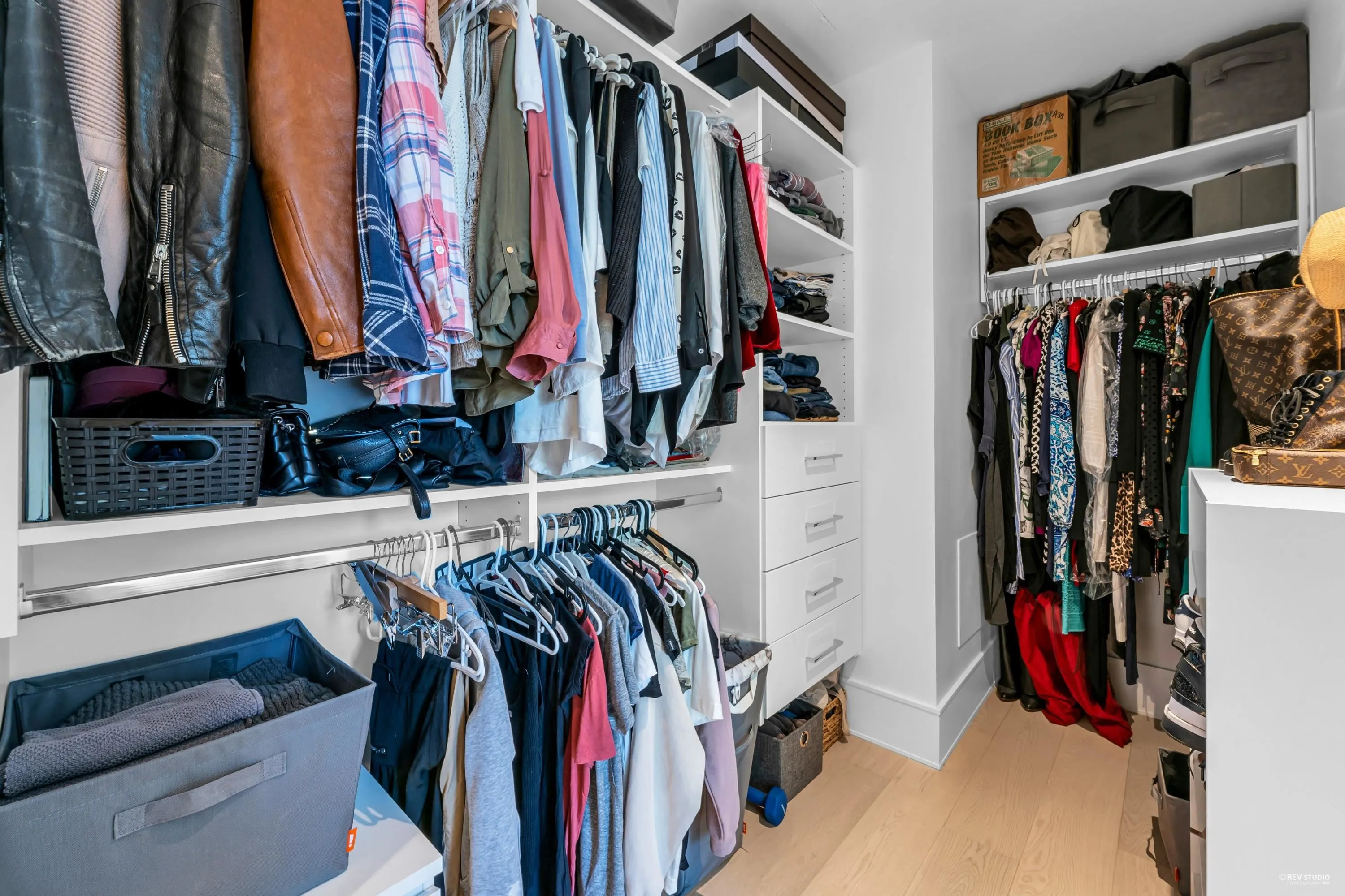 203 1500 Martin Street