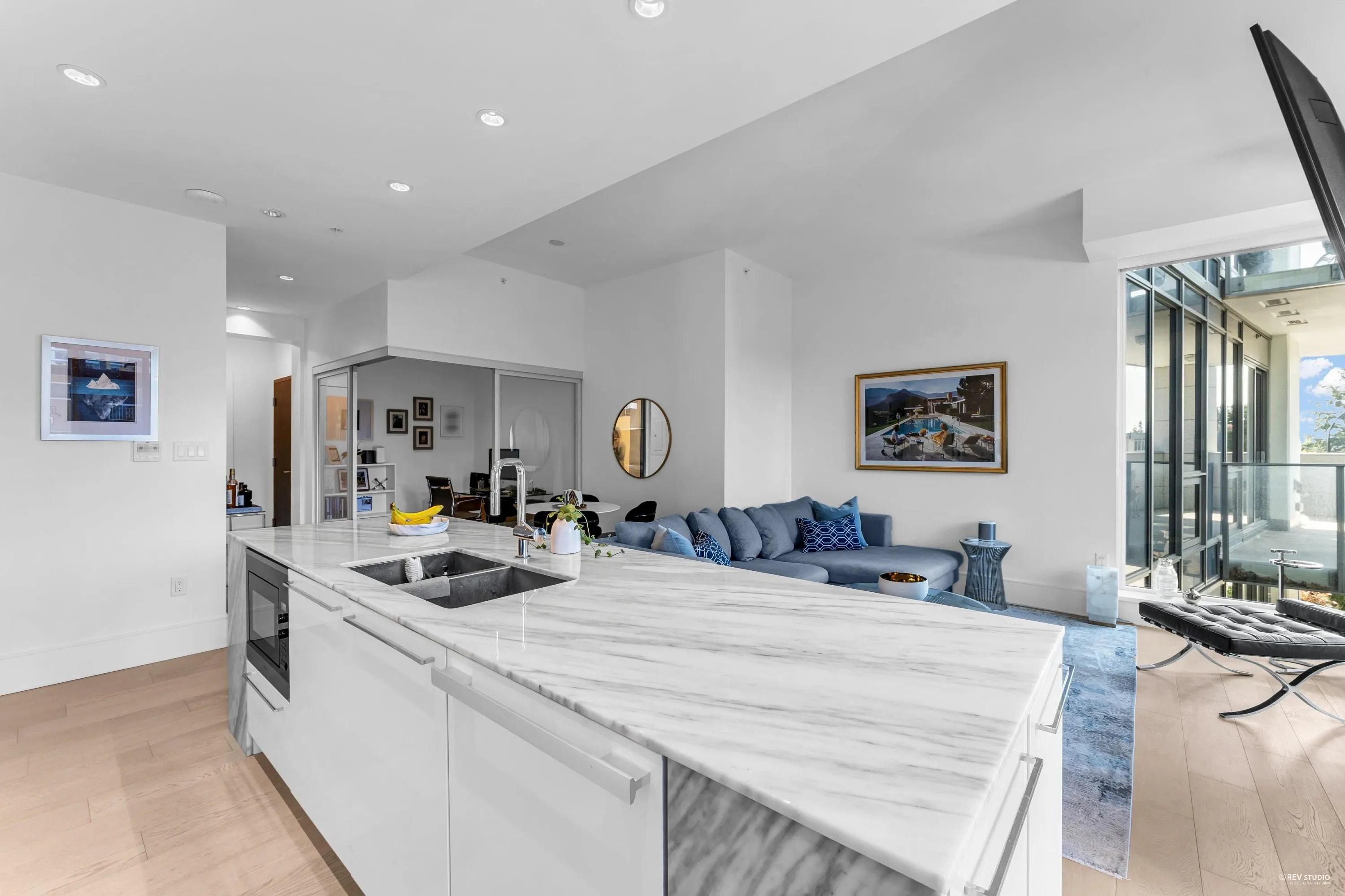 203 1500 Martin Street