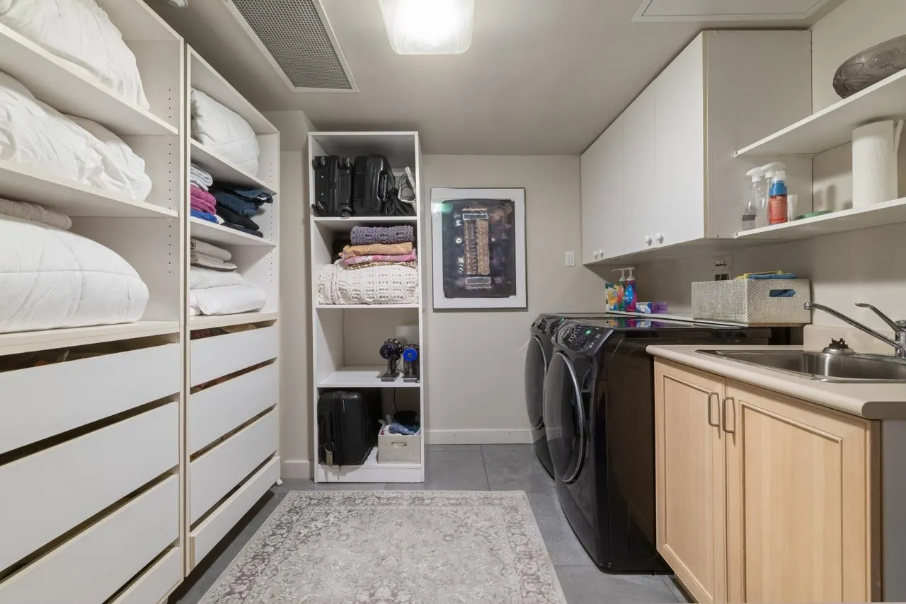 102 1717 Bayshore Drive