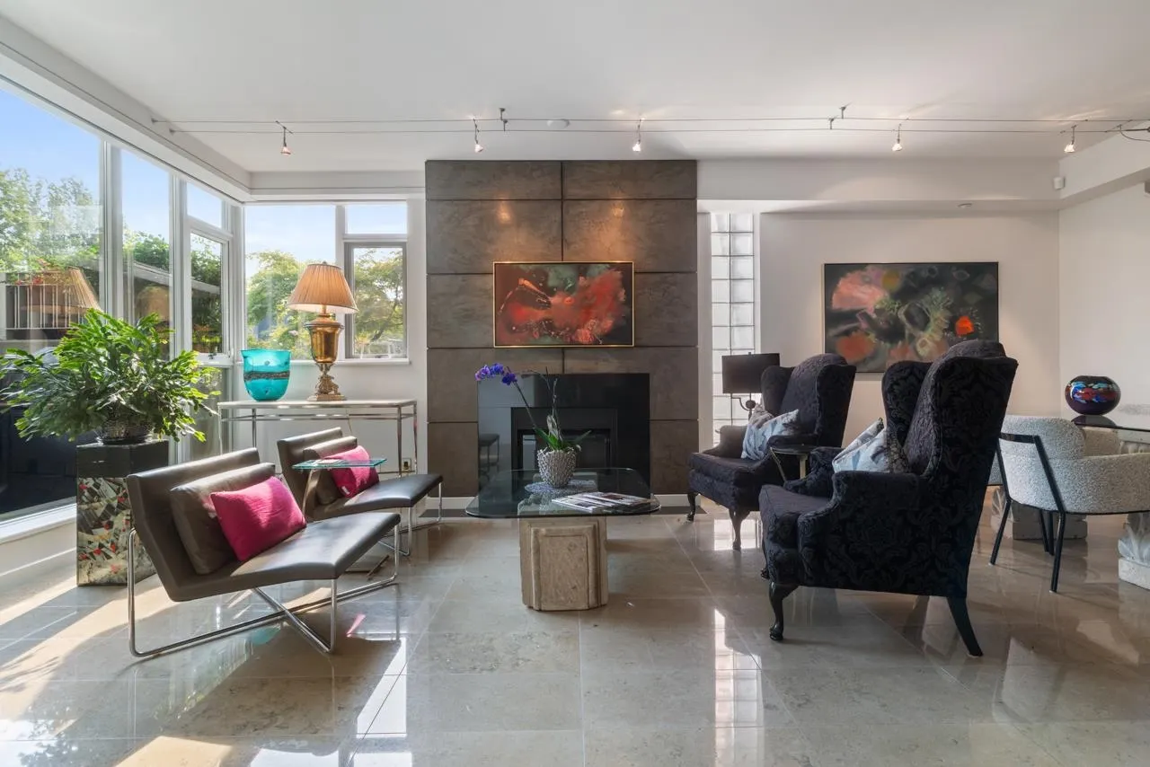 102 1717 Bayshore Drive