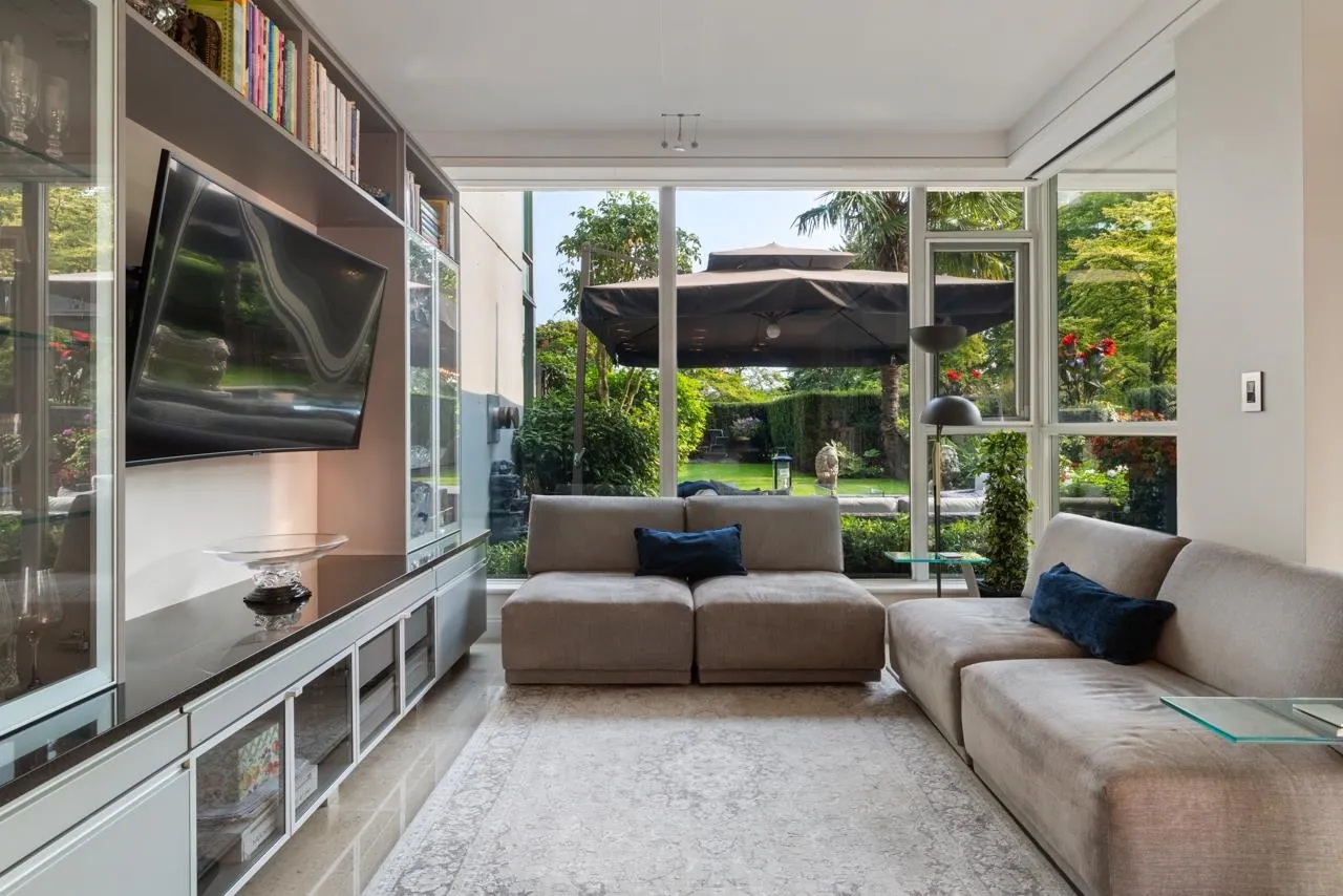 102 1717 Bayshore Drive