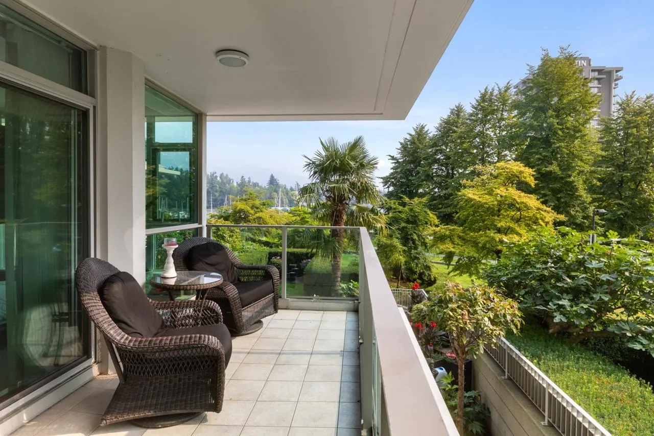 102 1717 Bayshore Drive