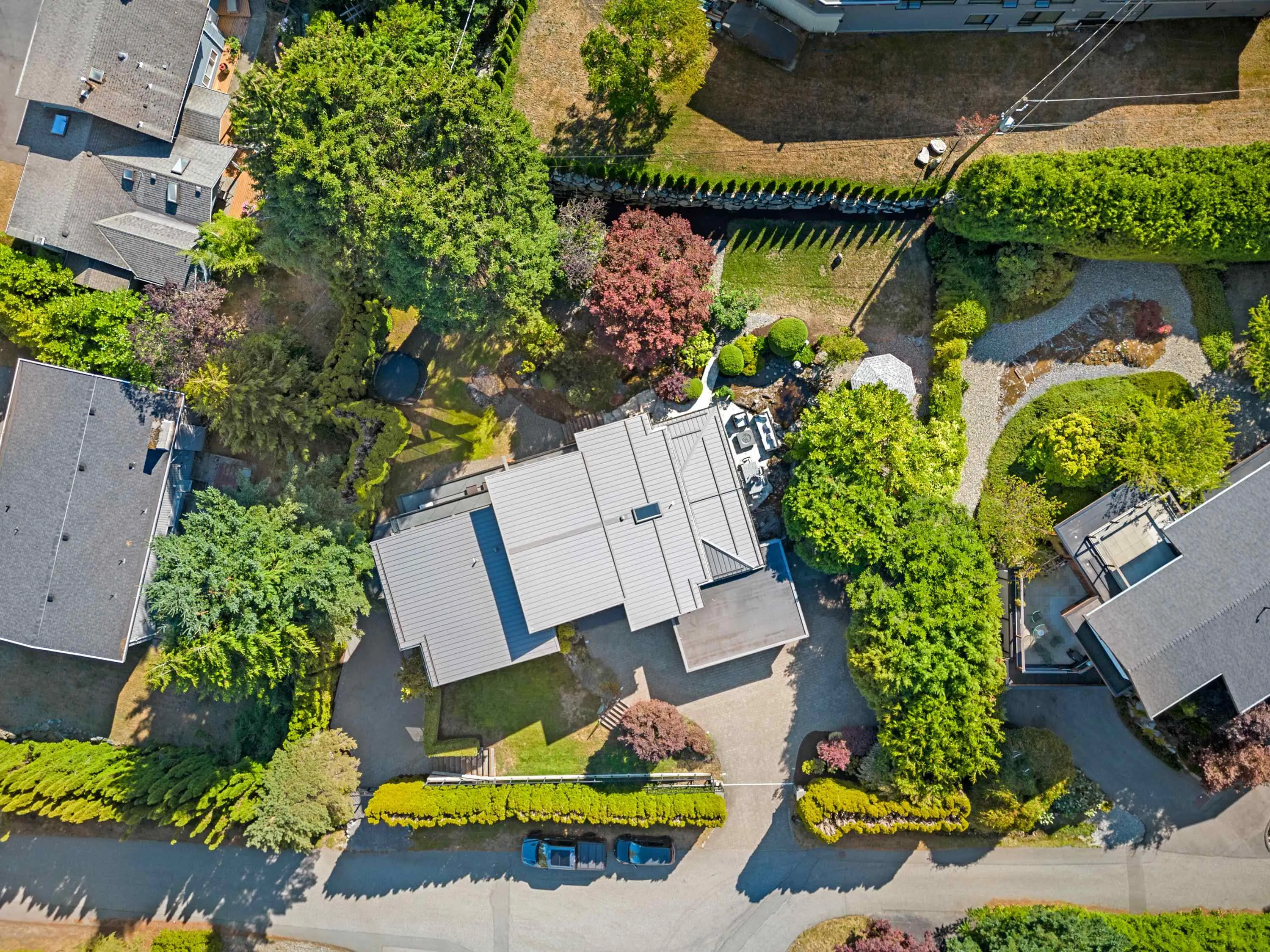 865 Andover Crescent