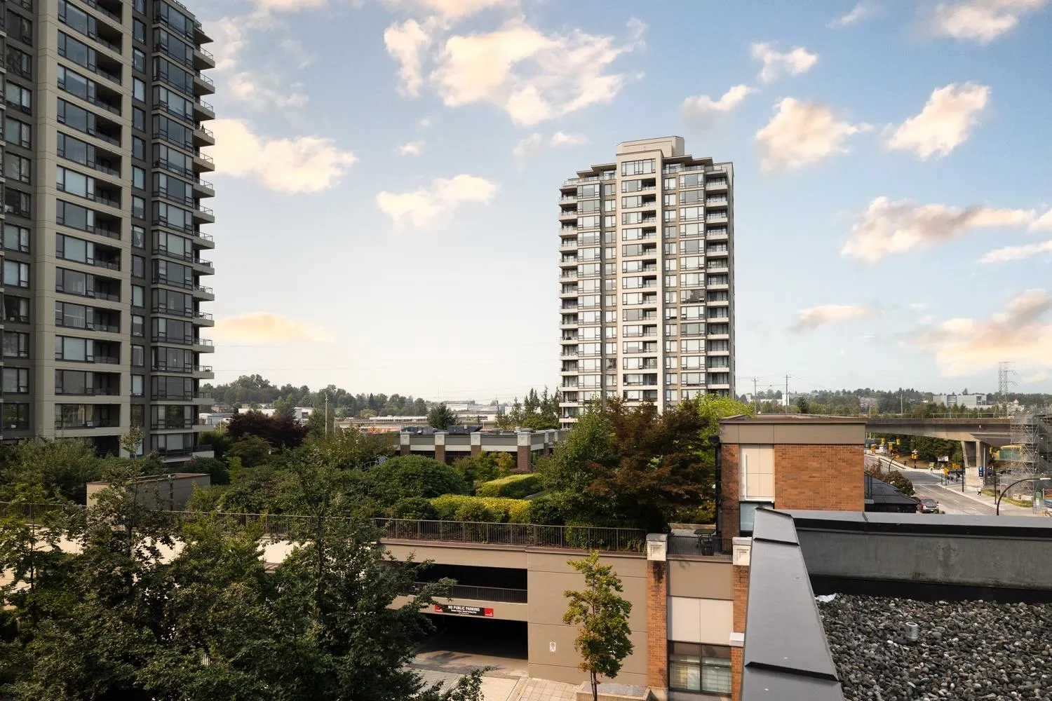 506 4182 Dawson Street