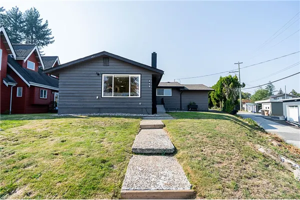 343 Churchill Avenue