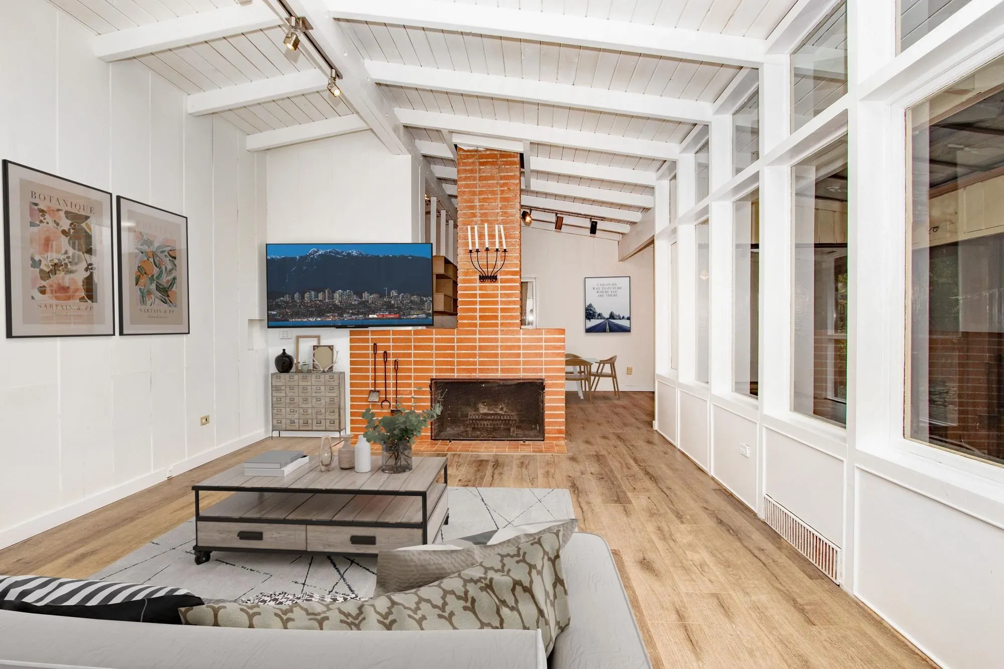 4067 Sunnycrest Drive