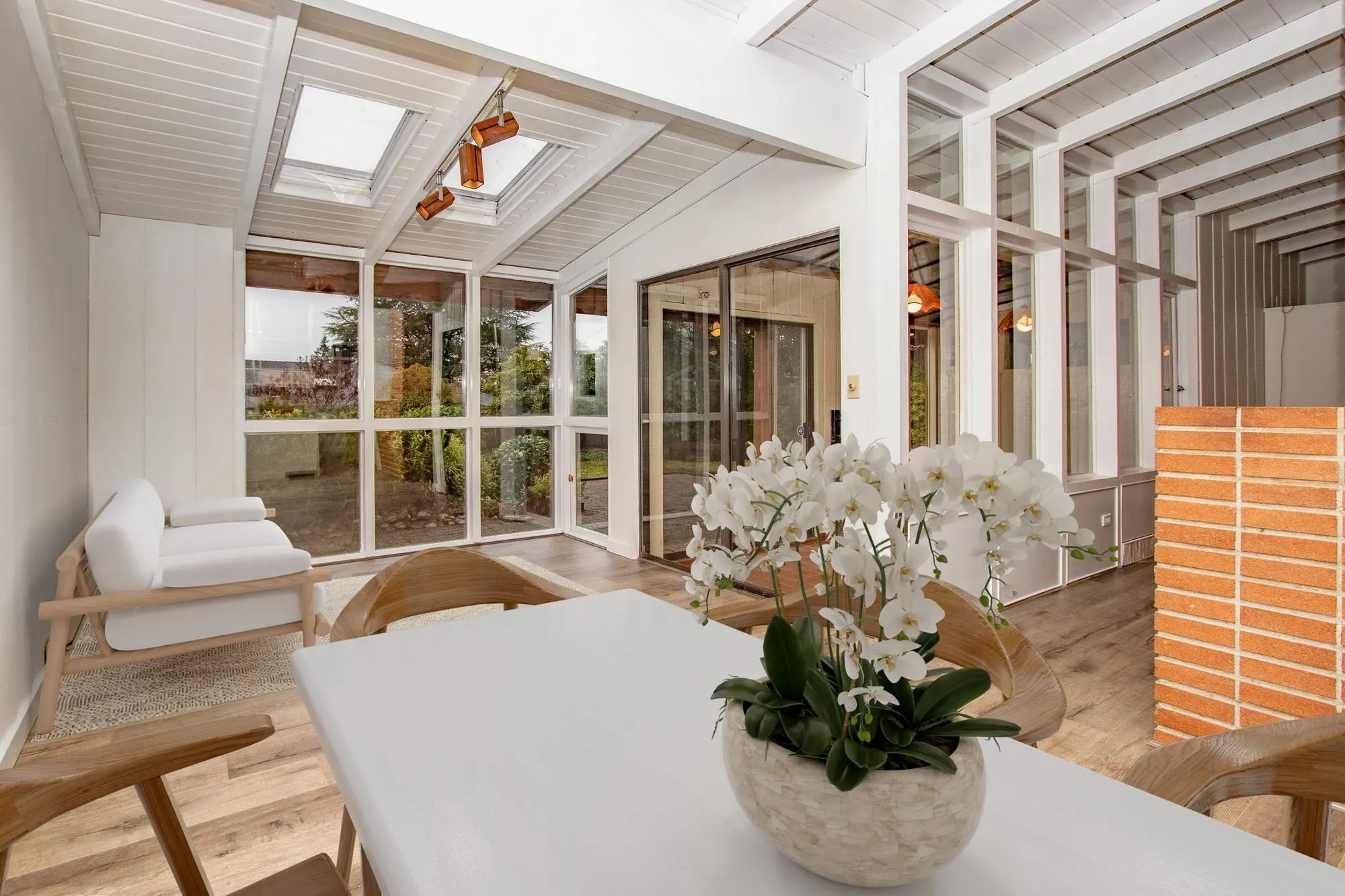 4067 Sunnycrest Drive