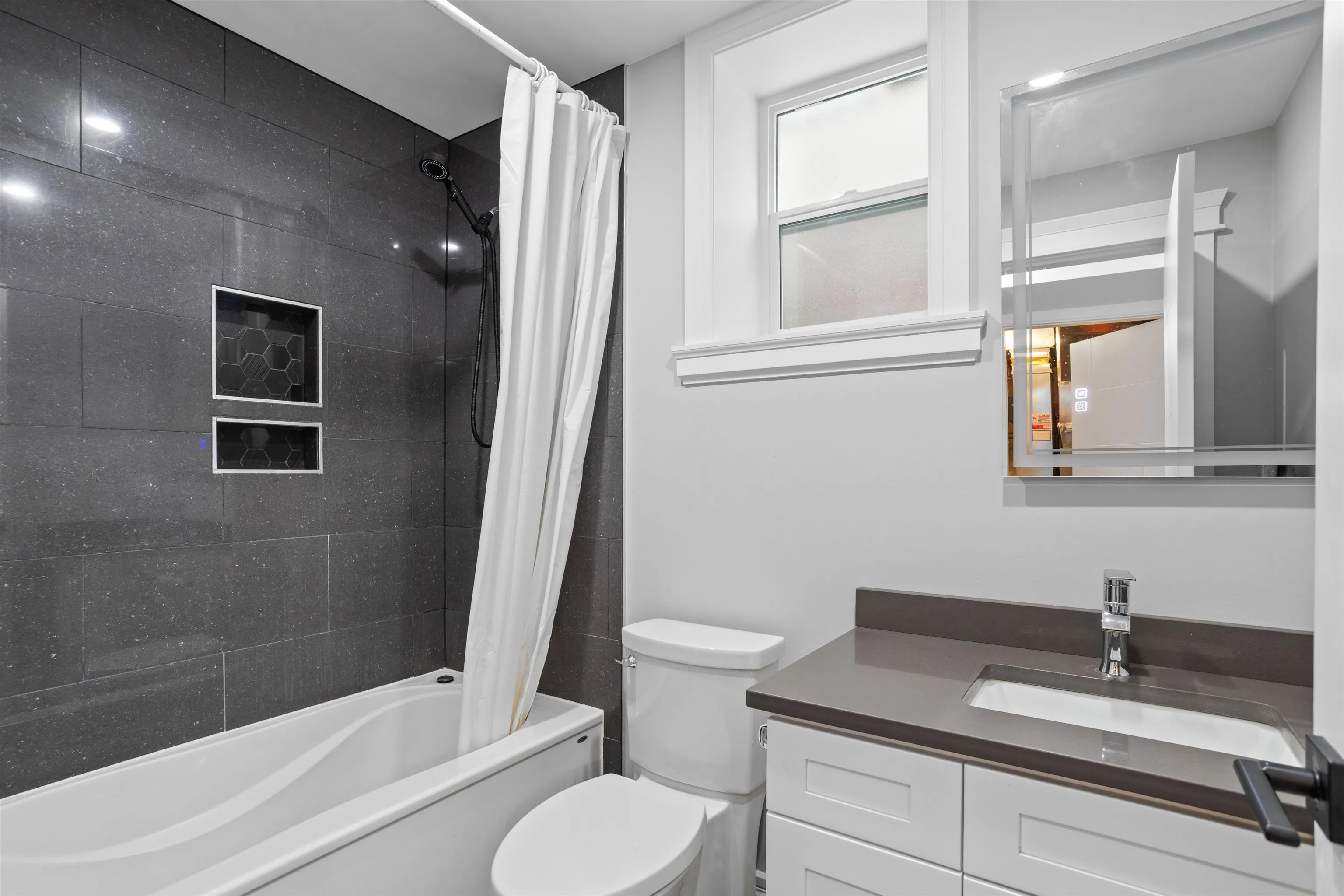 23413 Kanaka Way