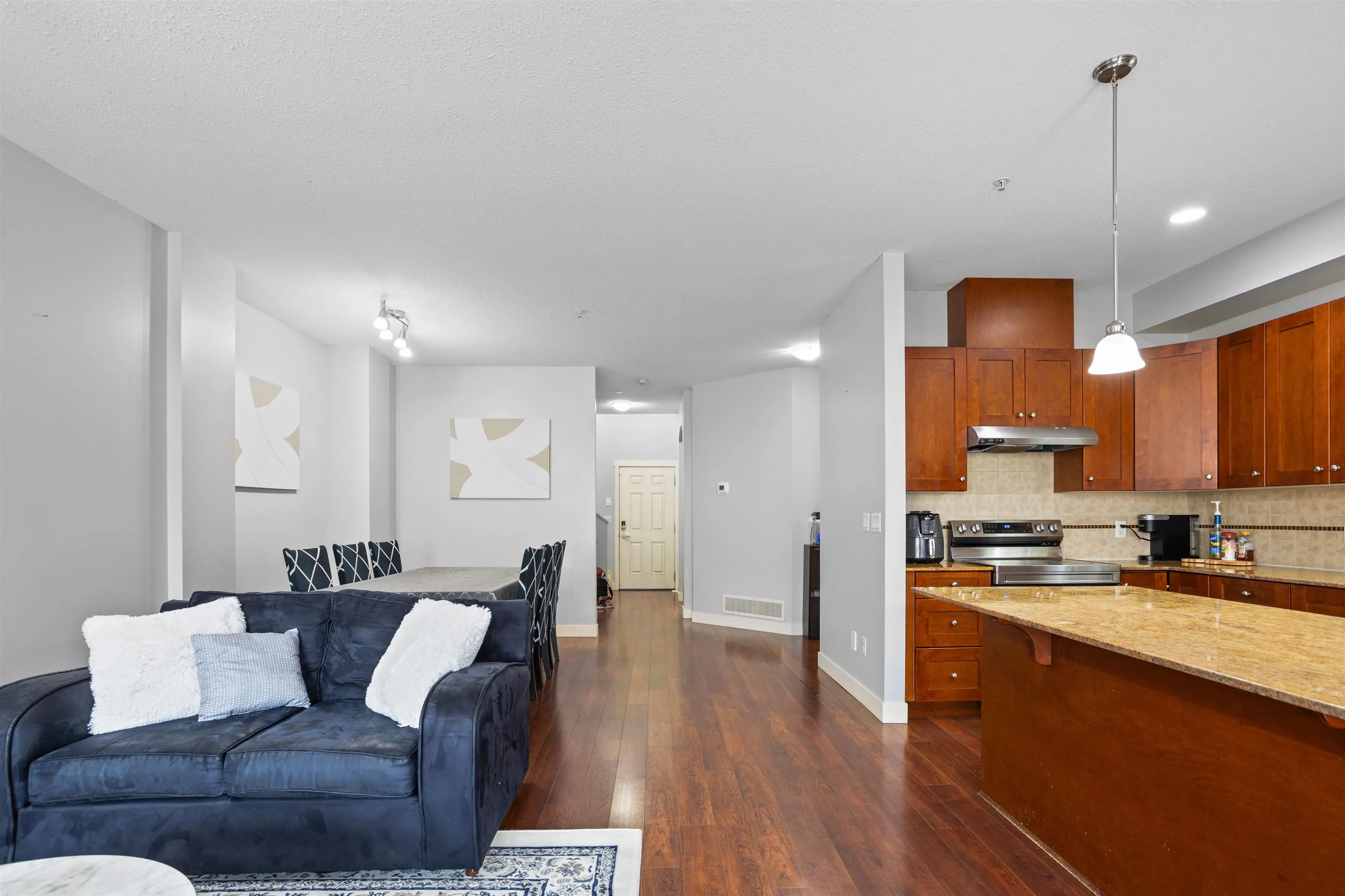 23413 Kanaka Way