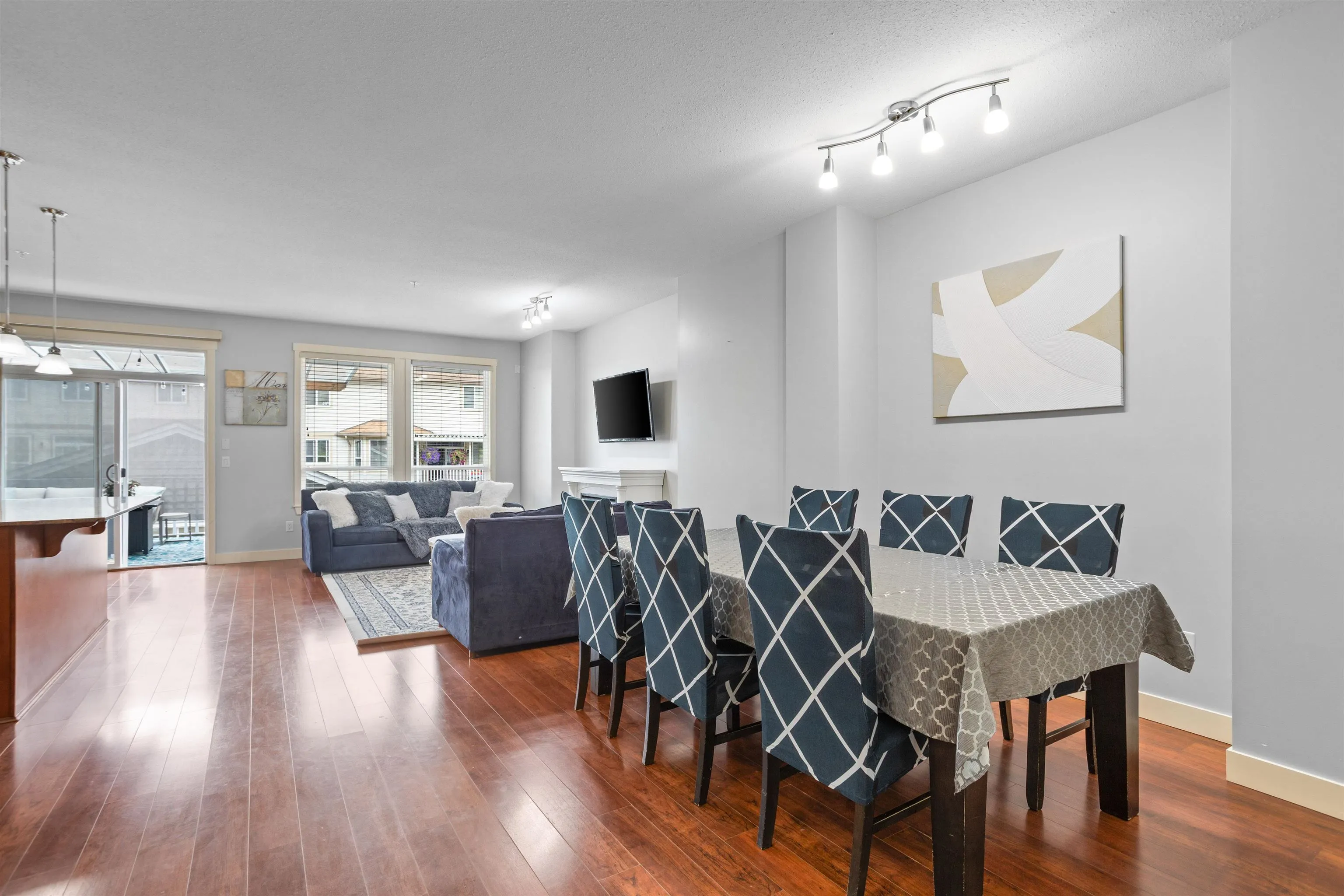 23413 Kanaka Way