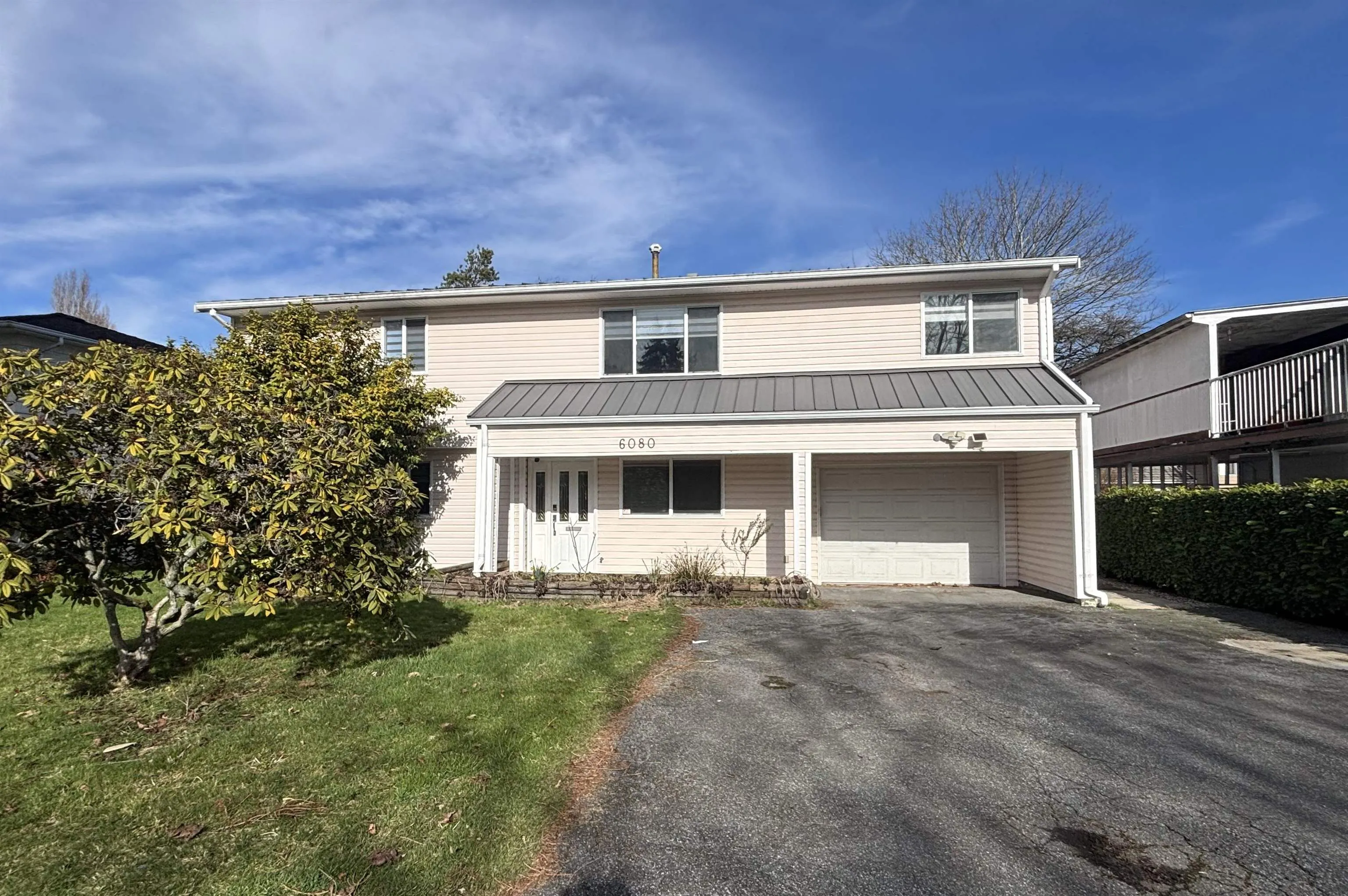 6080 Skaha Crescent