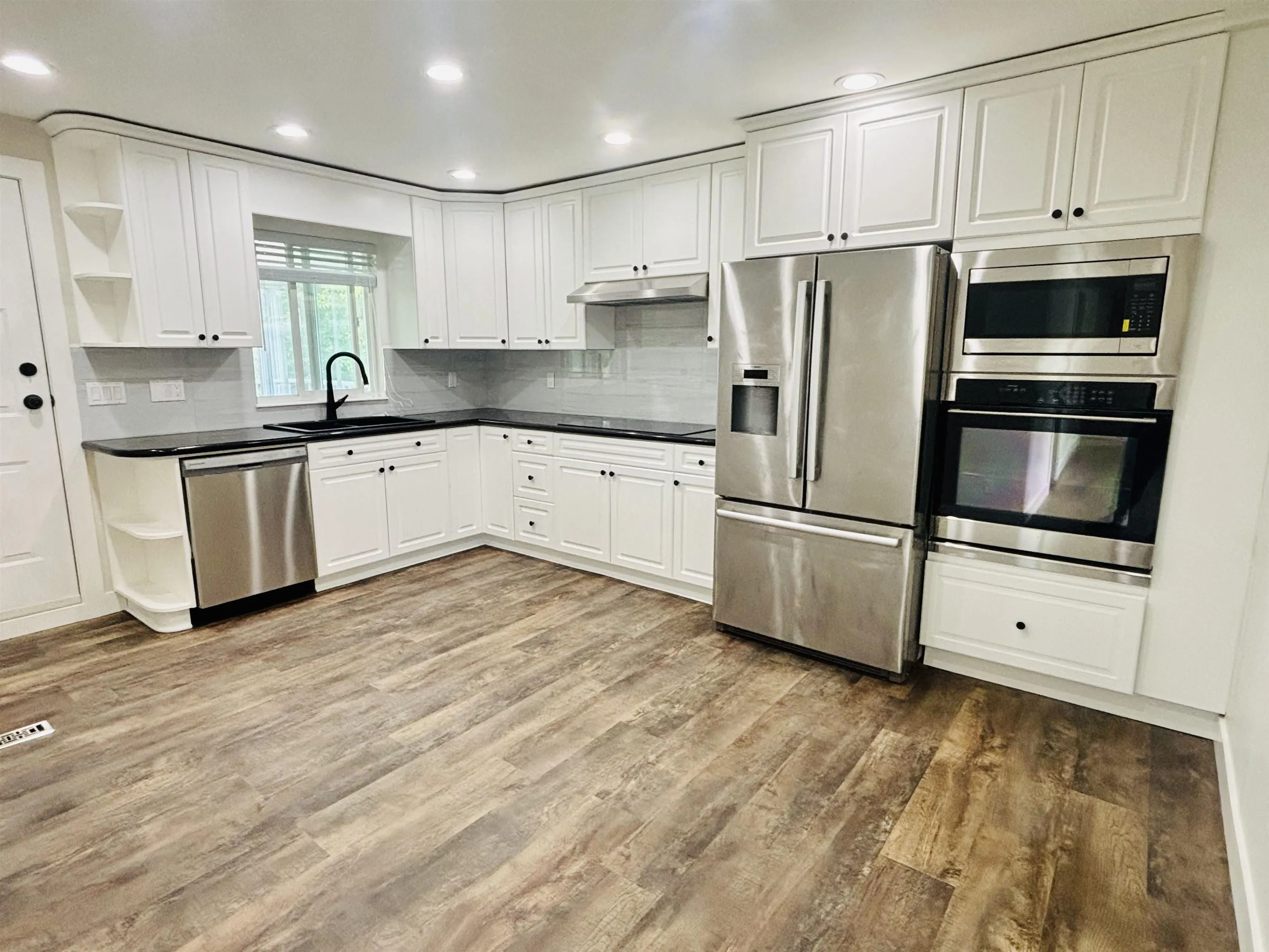 6080 Skaha Crescent