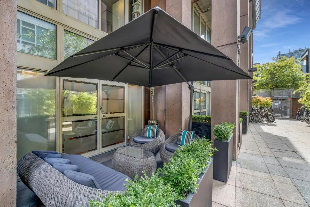 211&212 1529 W 6th Avenue