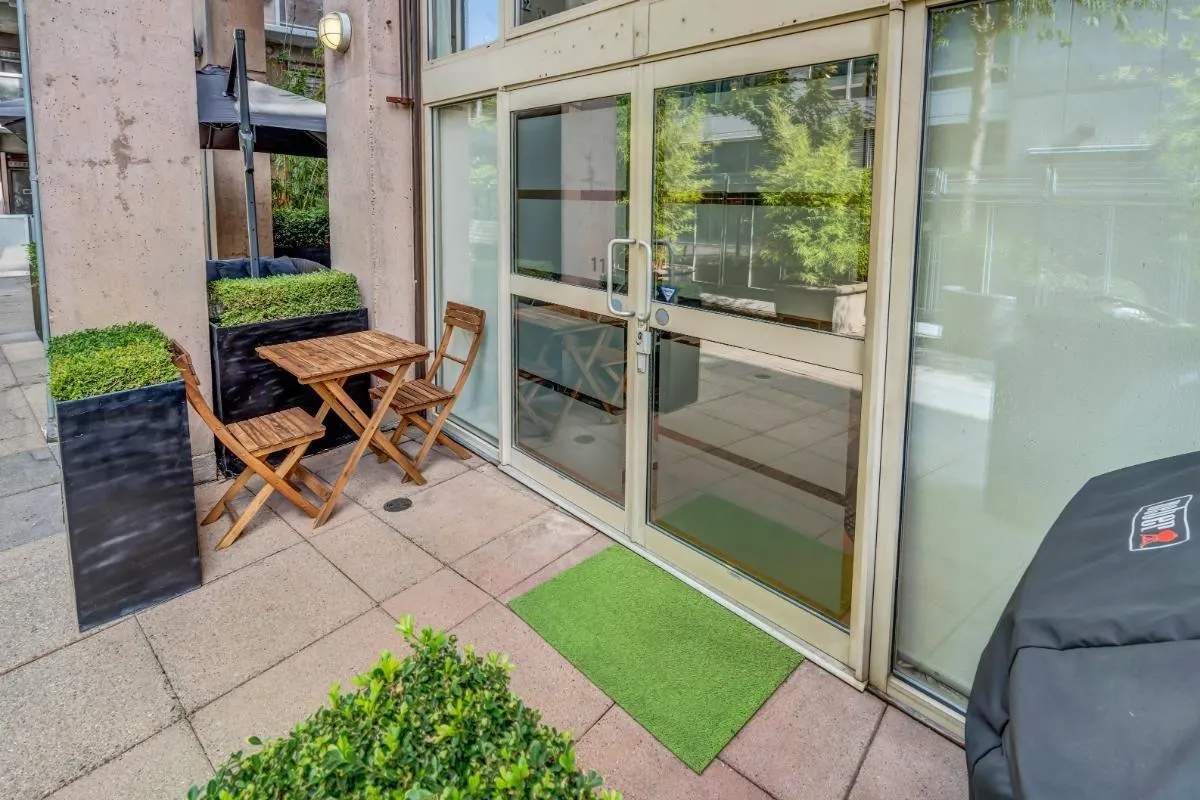 211&212 1529 W 6th Avenue