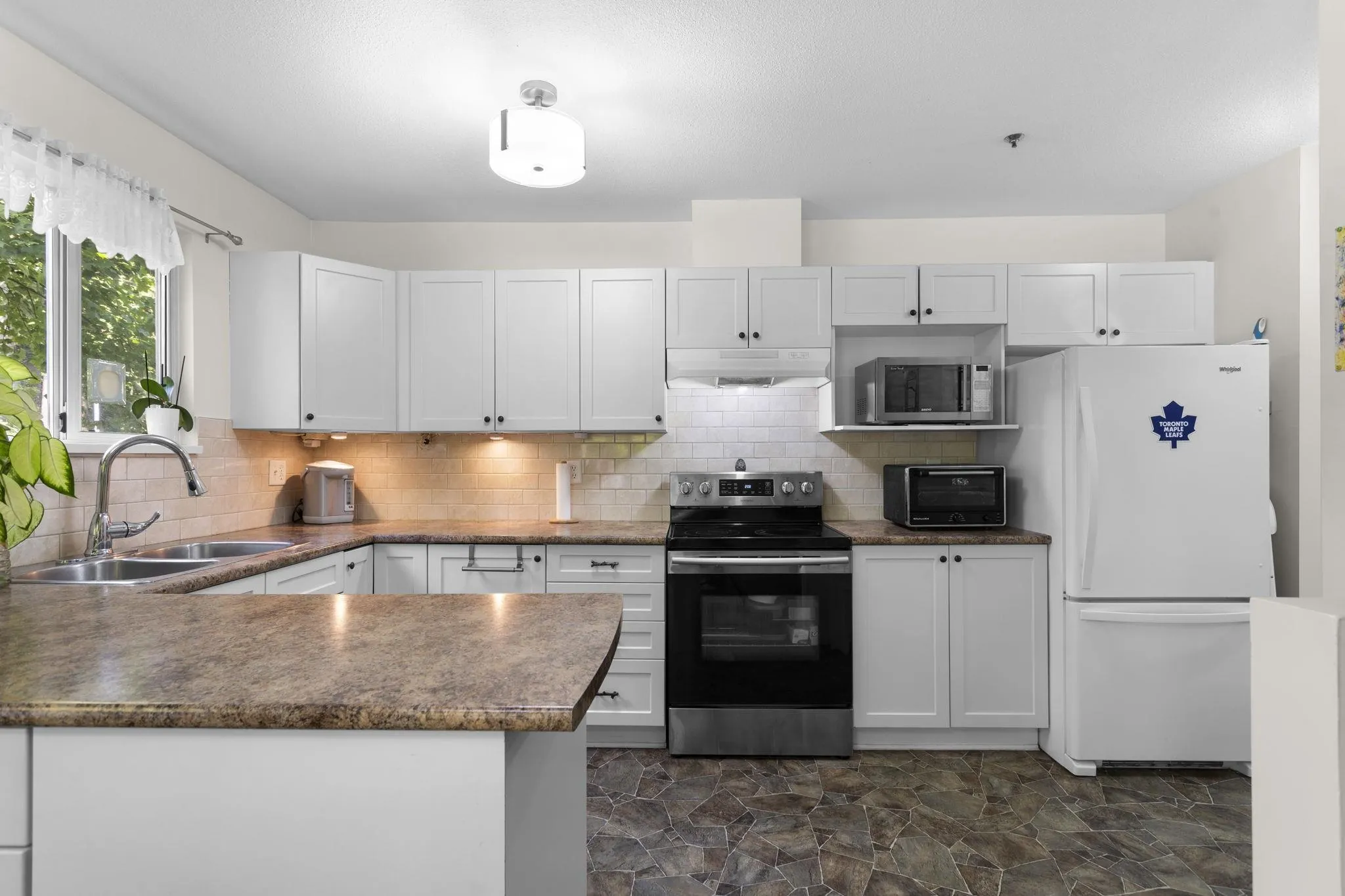 105 19142 122 Avenue