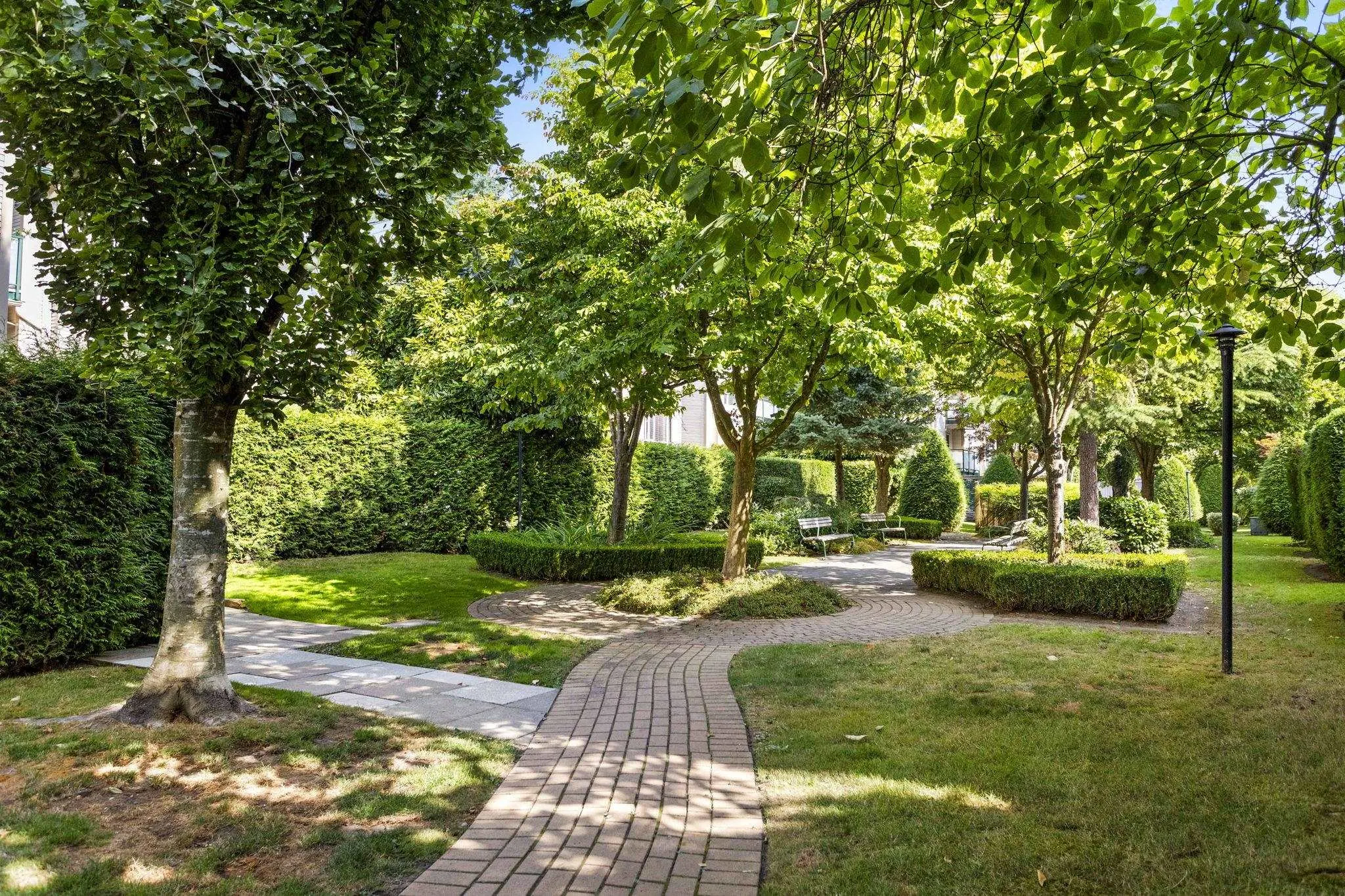 105 19142 122 Avenue