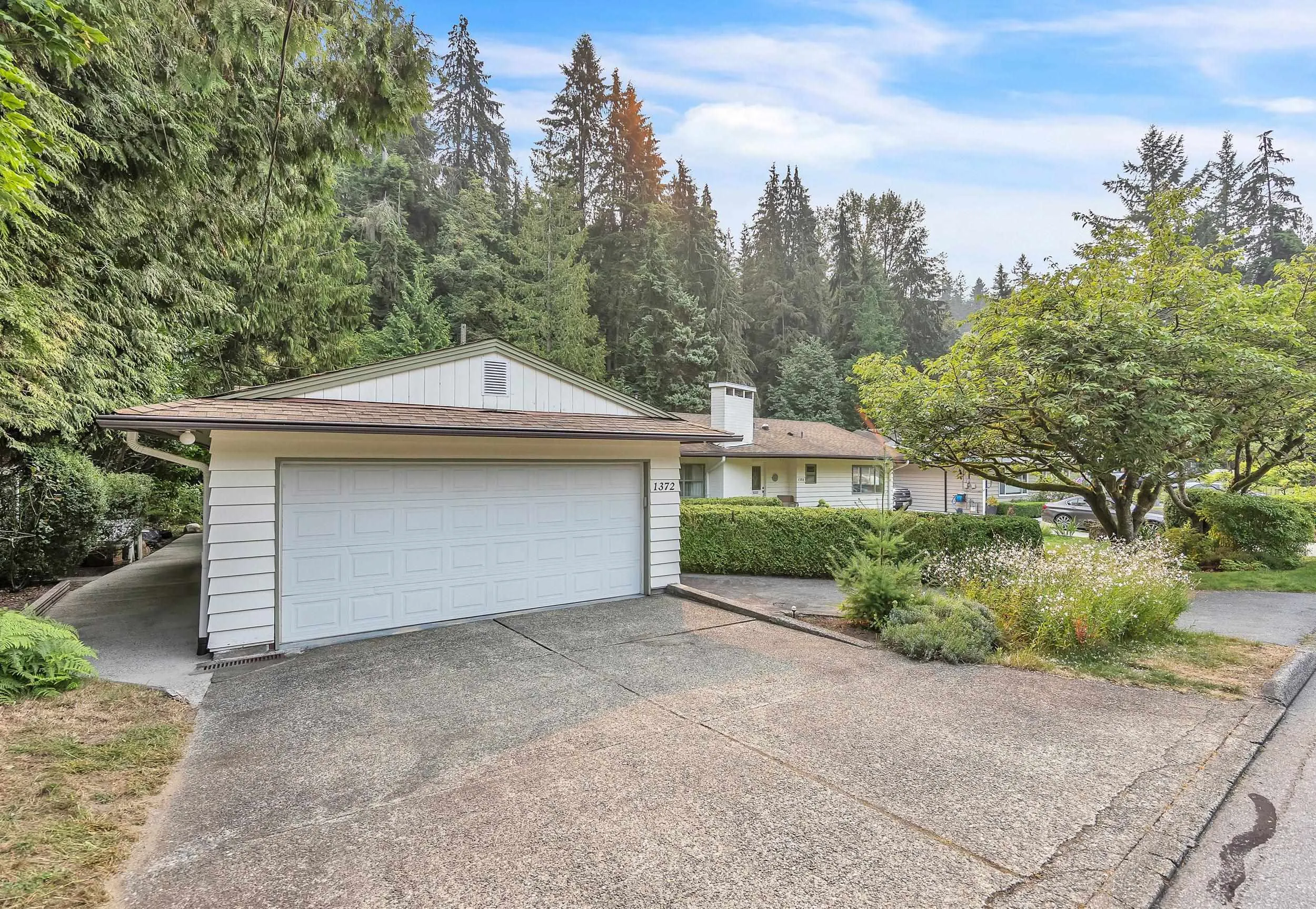 1372 Riverside Drive