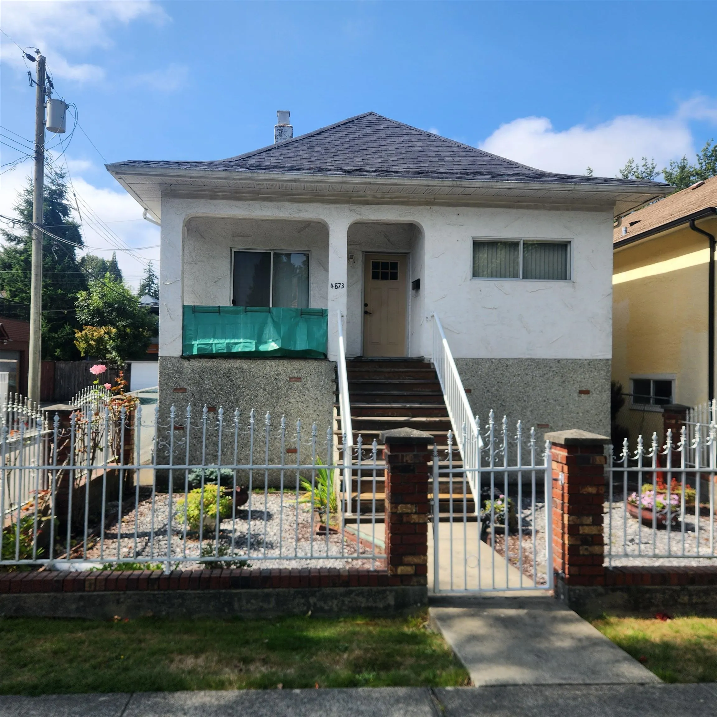 4873 James Street