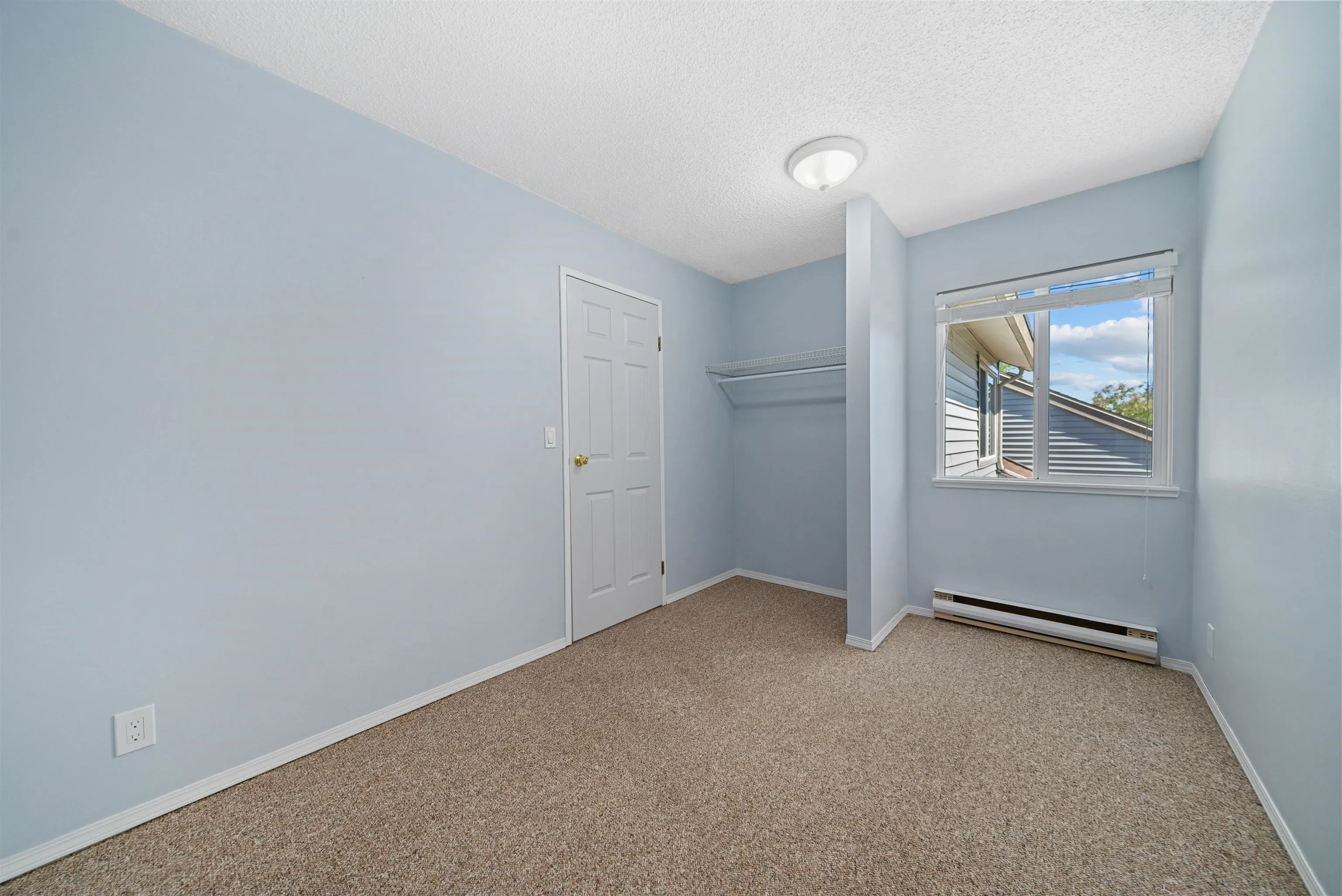 6061 E Greenside Drive