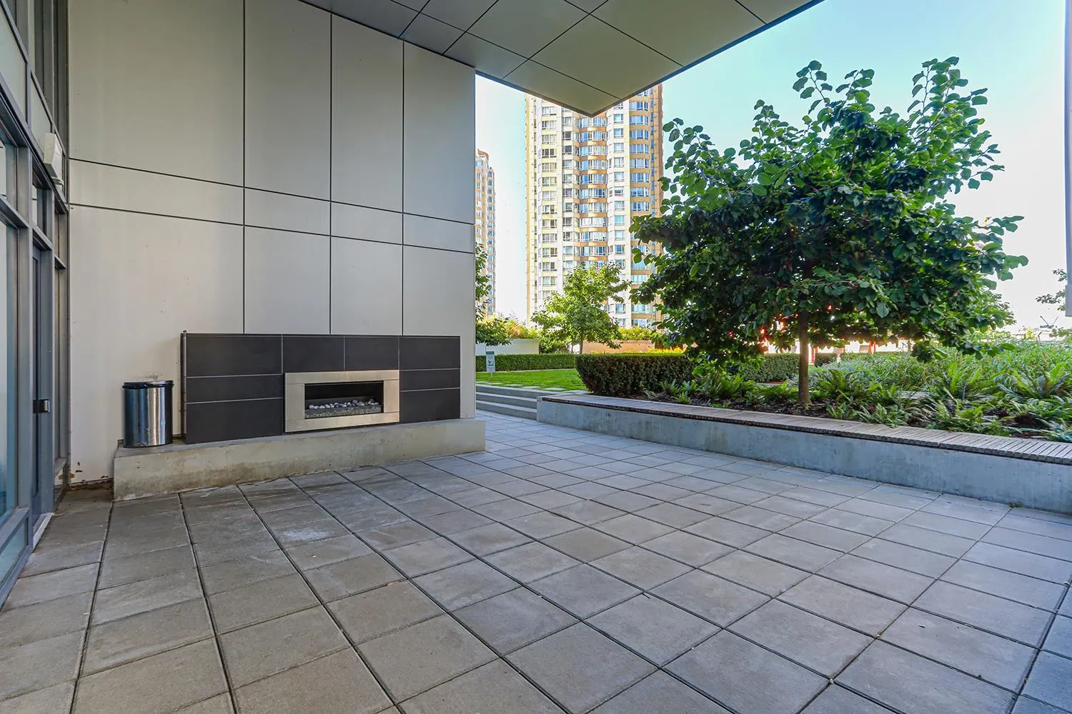 3106 6098 Station Street