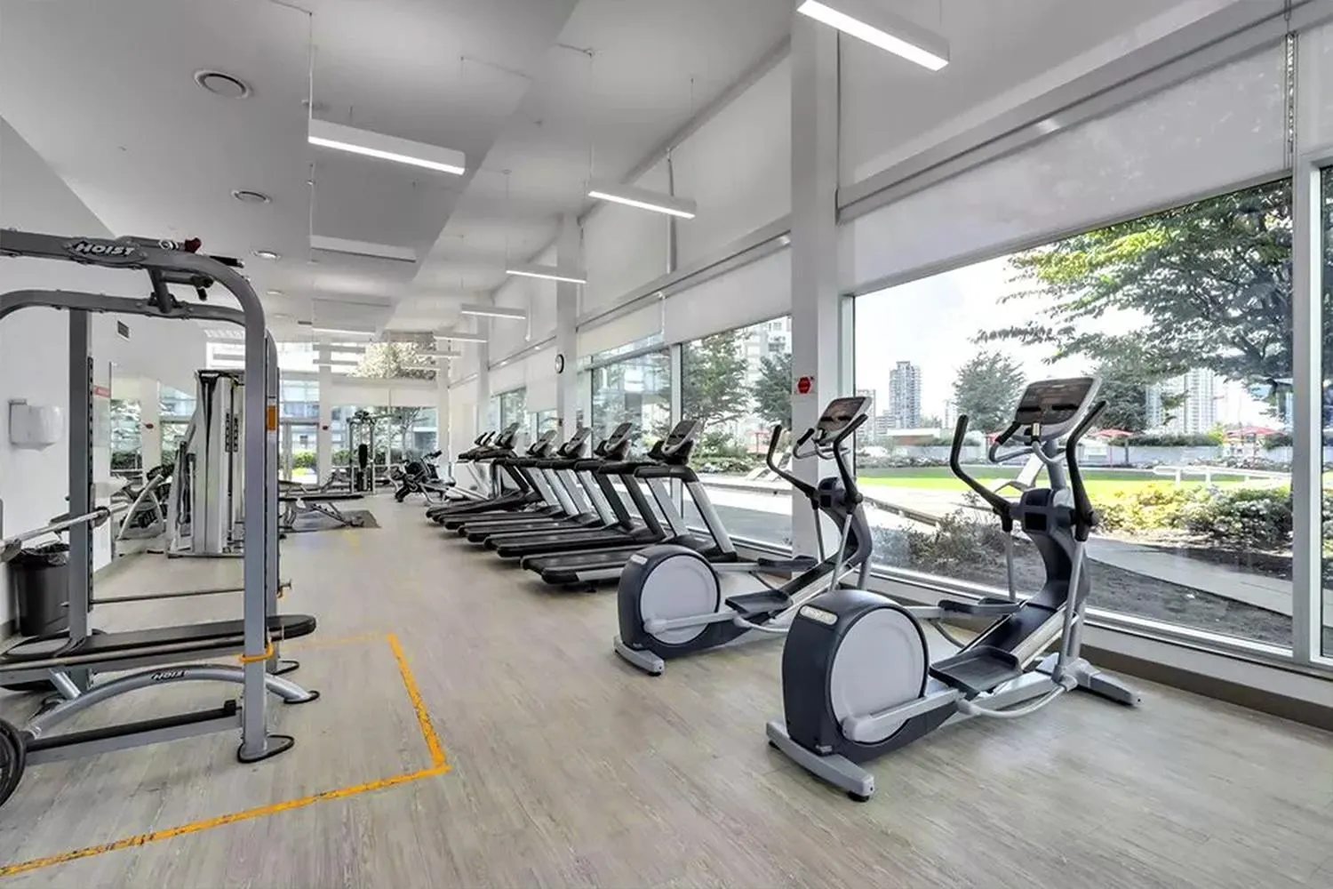 3106 6098 Station Street