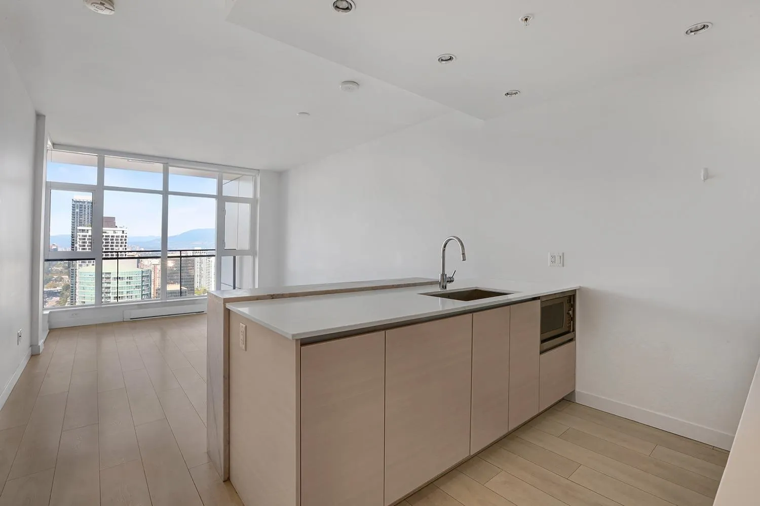 3106 6098 Station Street