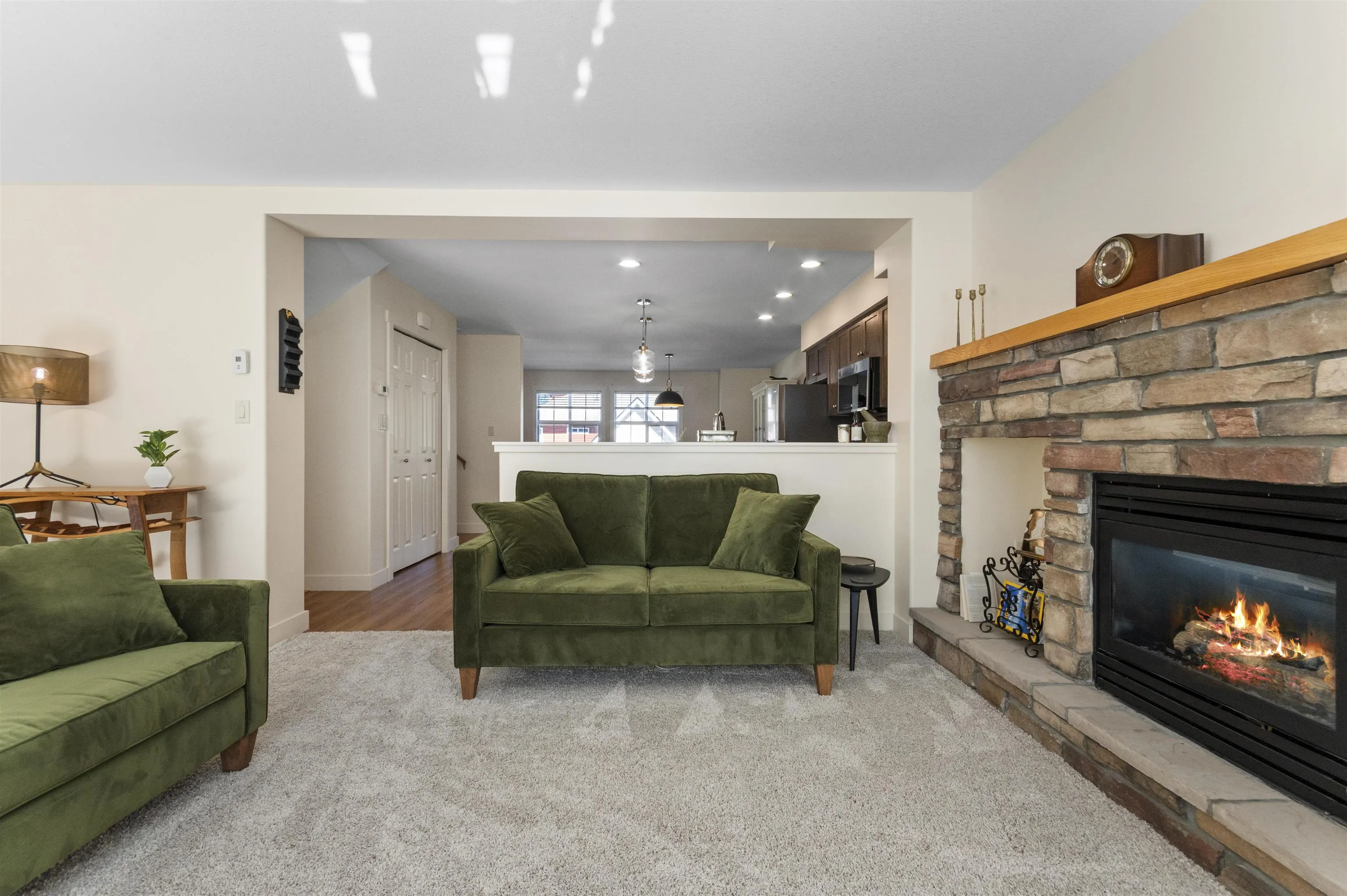 9 1700 Mackay Crescent