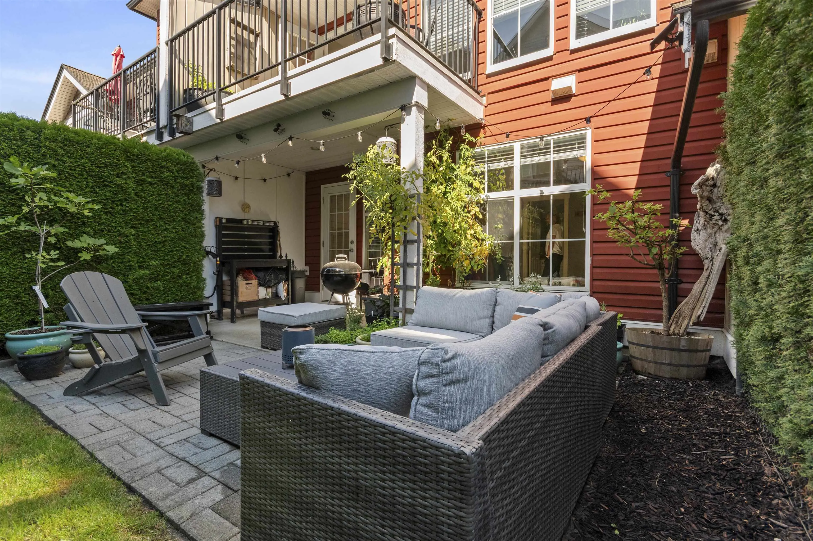 9 1700 Mackay Crescent