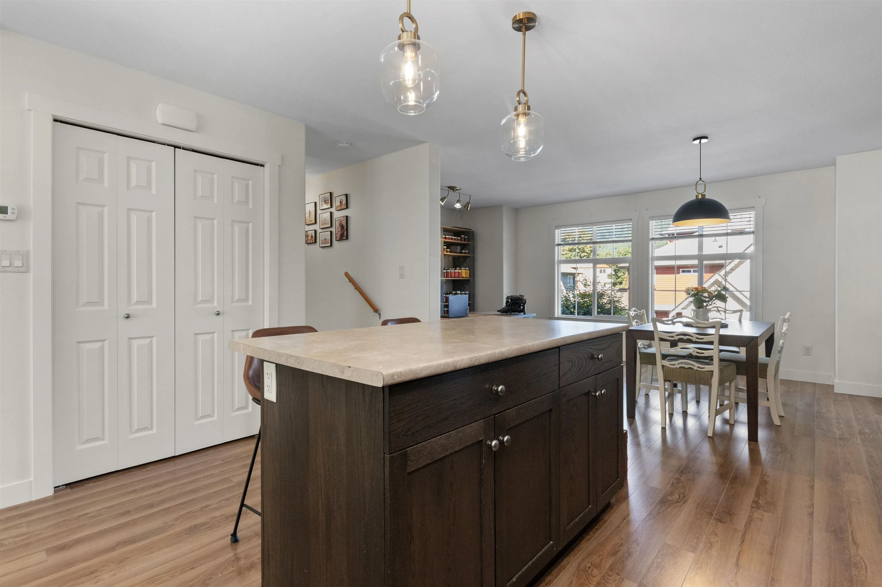 9 1700 Mackay Crescent